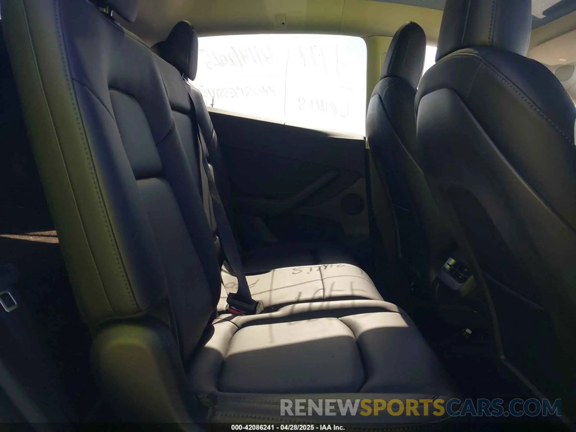 8 Photograph of a damaged car 7SAYGAEE7PF588681 TESLA MODEL Y 2023
