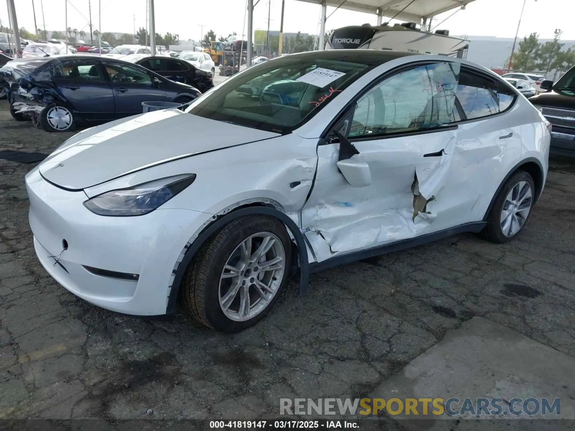 2 Photograph of a damaged car 7SAYGAEE7PF607195 TESLA MODEL Y 2023