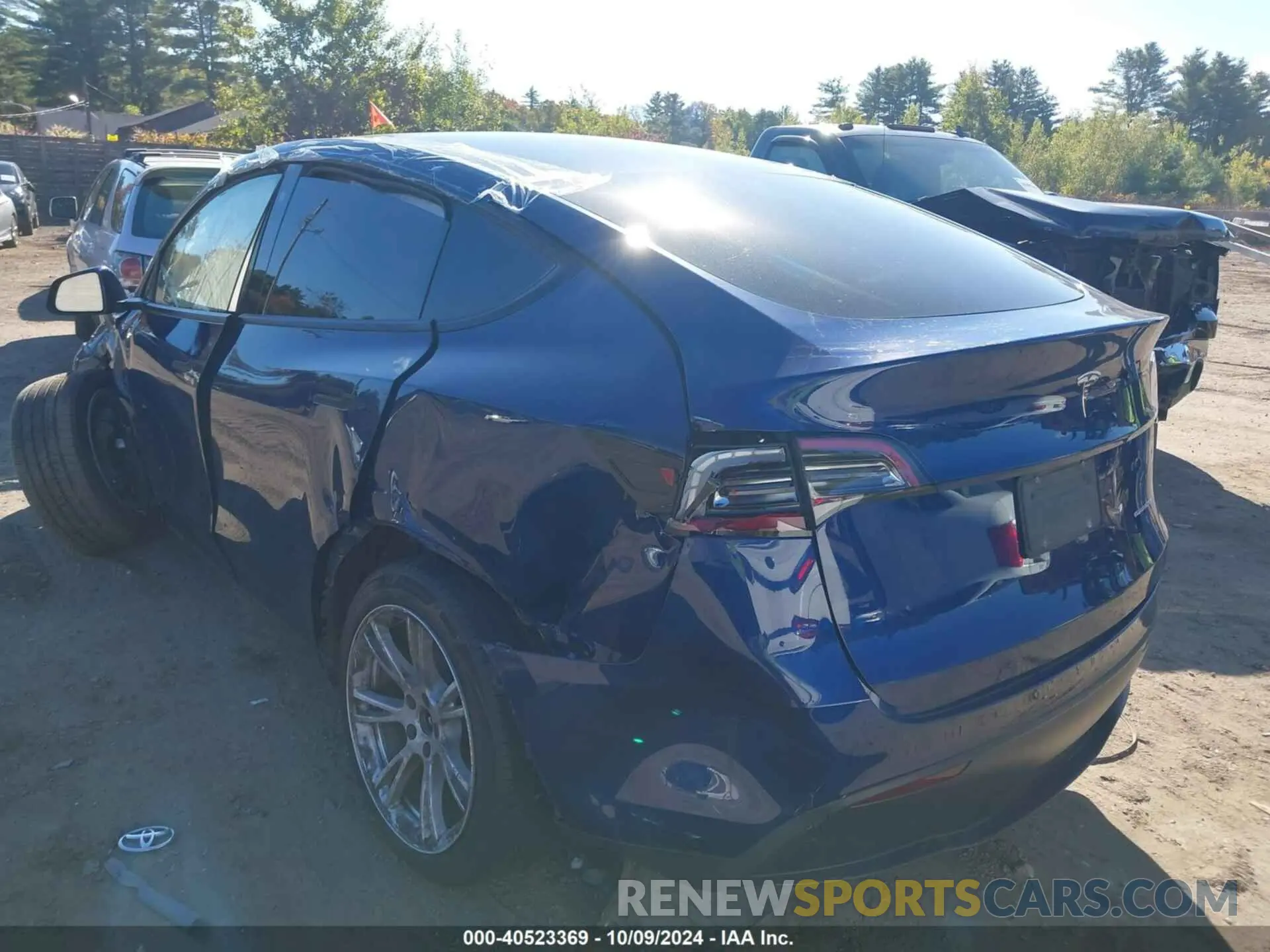 13 Фотография поврежденного автомобиля 7SAYGAEE7PF611442 TESLA MODEL Y 2023