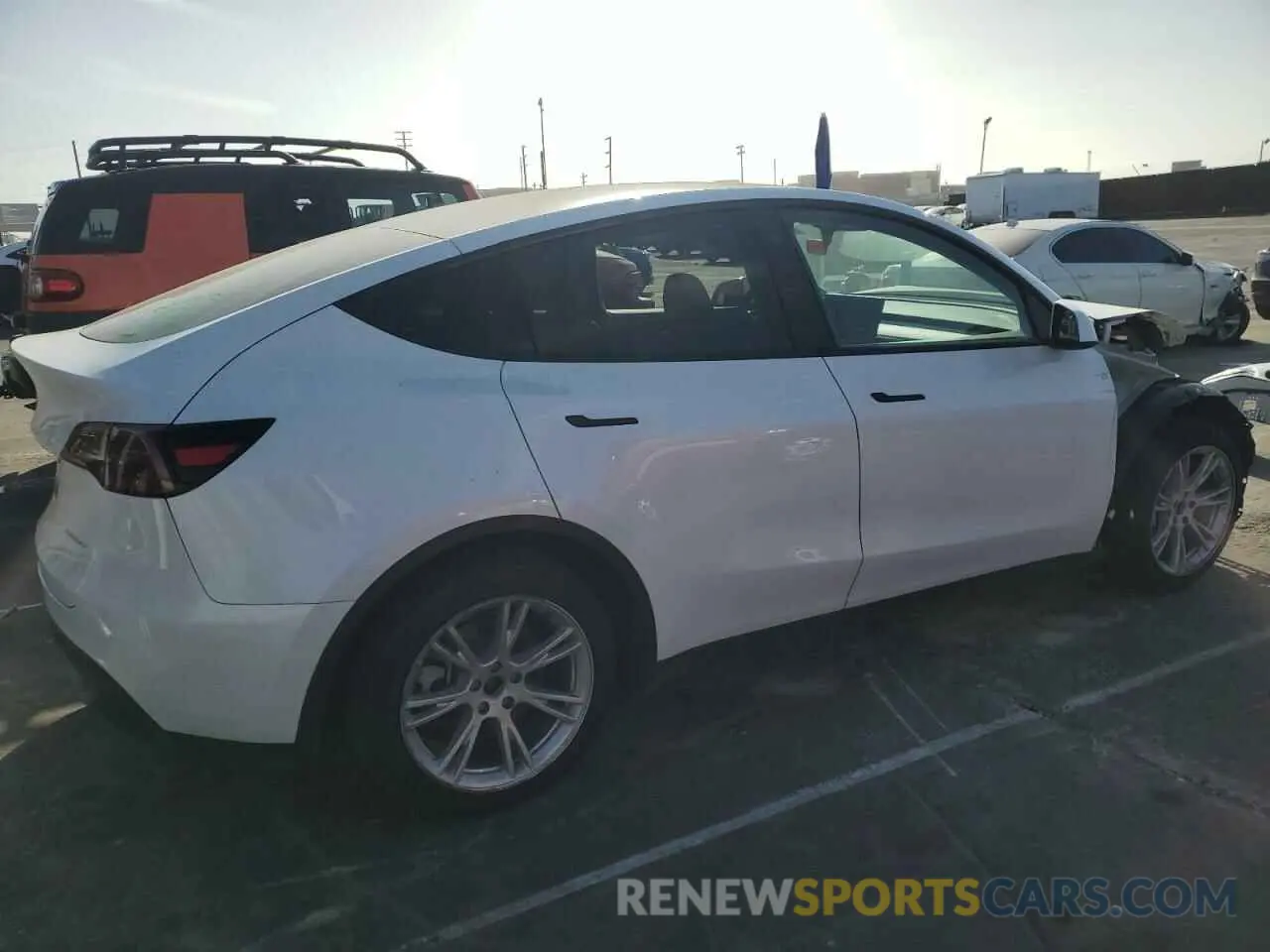 3 Фотография поврежденного автомобиля 7SAYGAEE7PF619170 TESLA MODEL Y 2023