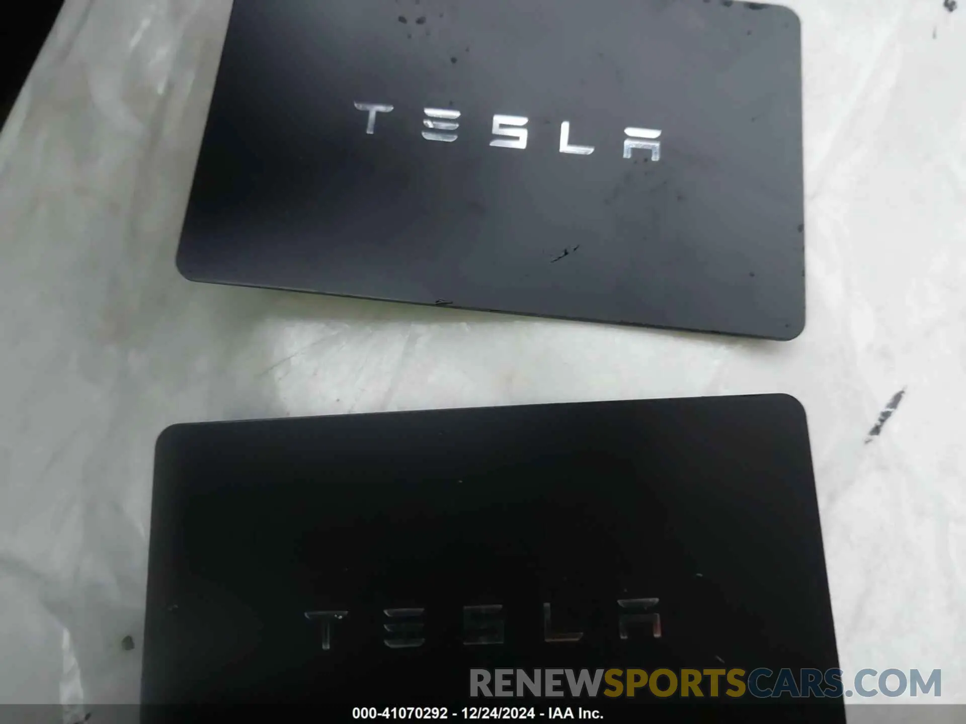 11 Photograph of a damaged car 7SAYGAEE7PF623932 TESLA MODEL Y 2023
