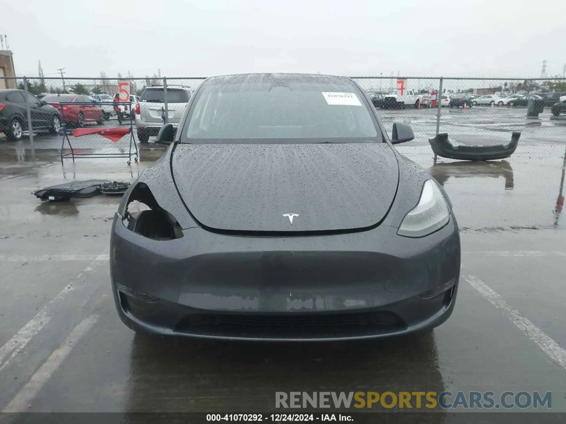13 Photograph of a damaged car 7SAYGAEE7PF623932 TESLA MODEL Y 2023