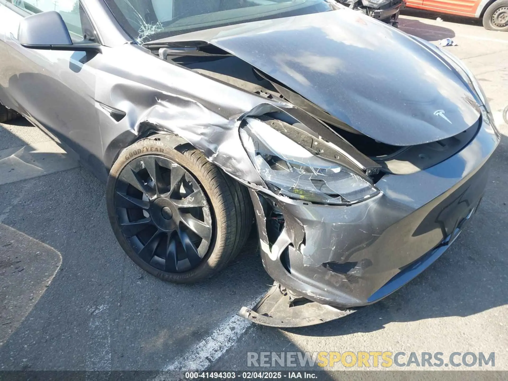 6 Photograph of a damaged car 7SAYGAEE7PF648653 TESLA MODEL Y 2023