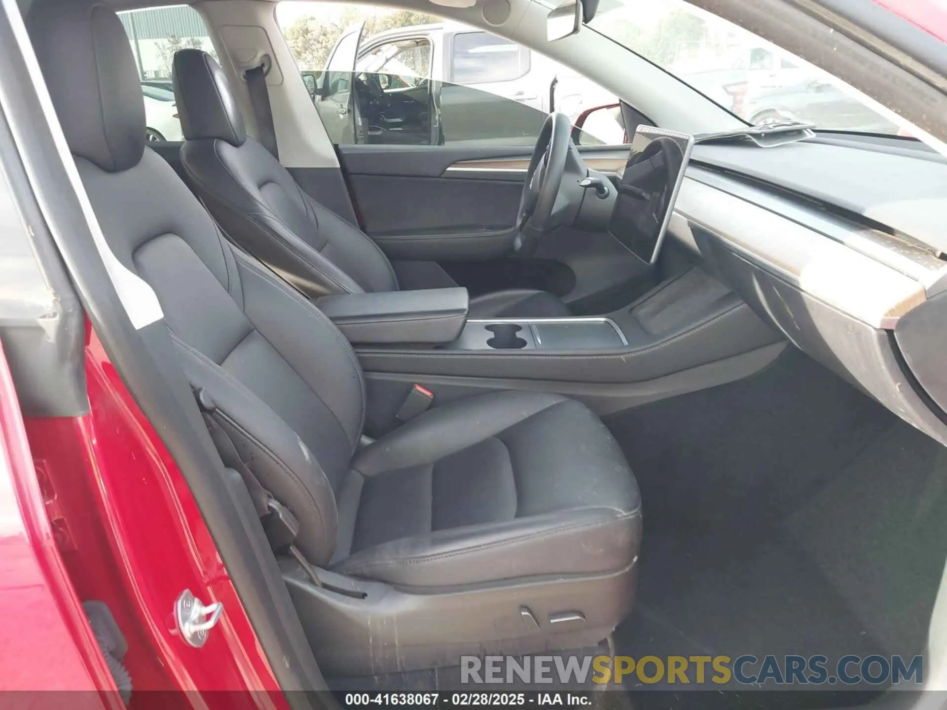 5 Photograph of a damaged car 7SAYGAEE7PF713761 TESLA MODEL Y 2023