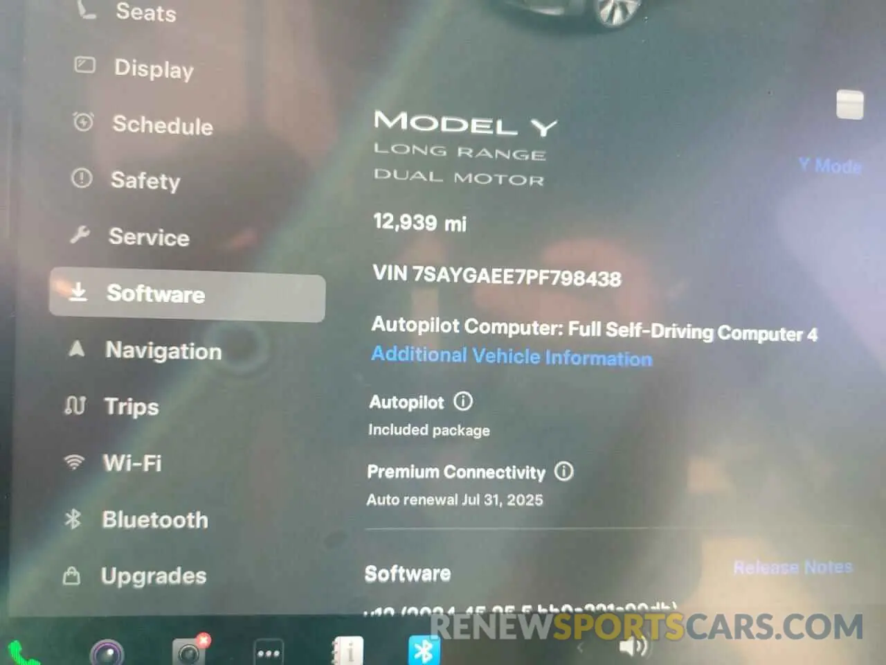 9 Photograph of a damaged car 7SAYGAEE7PF798438 TESLA MODEL Y 2023