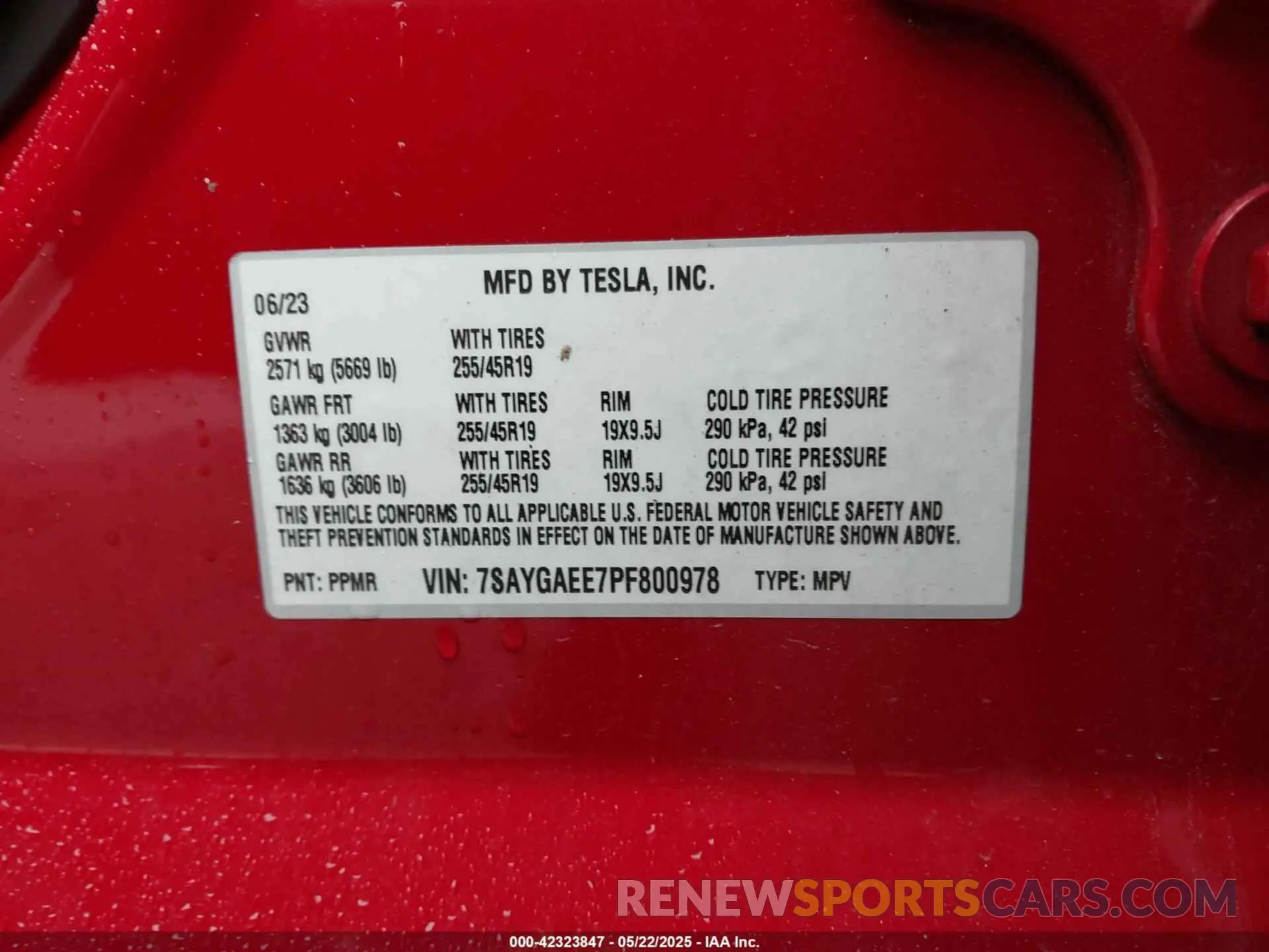 9 Photograph of a damaged car 7SAYGAEE7PF800978 TESLA MODEL Y 2023