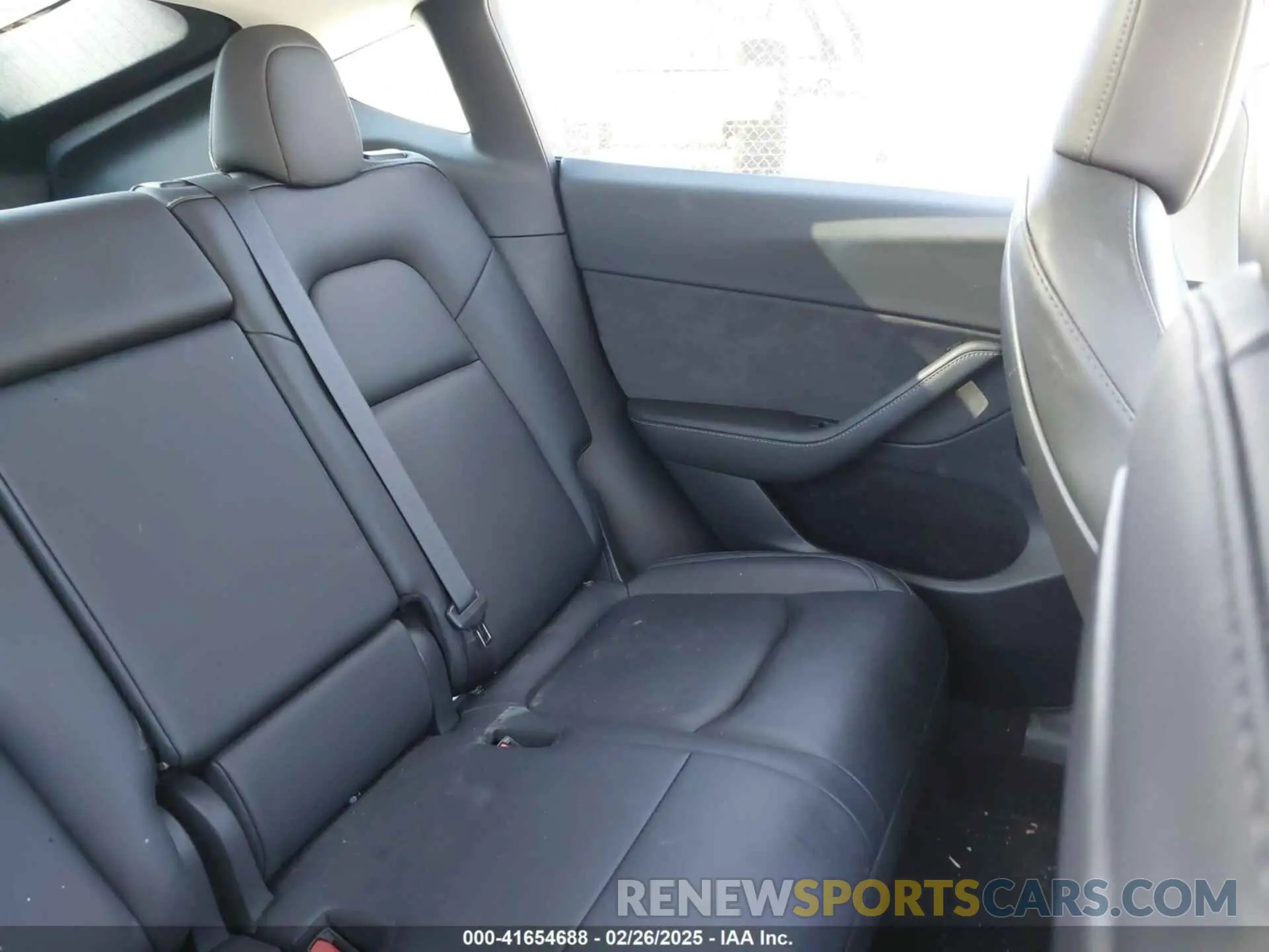 8 Фотография поврежденного автомобиля 7SAYGAEE7PF971620 TESLA MODEL Y 2023