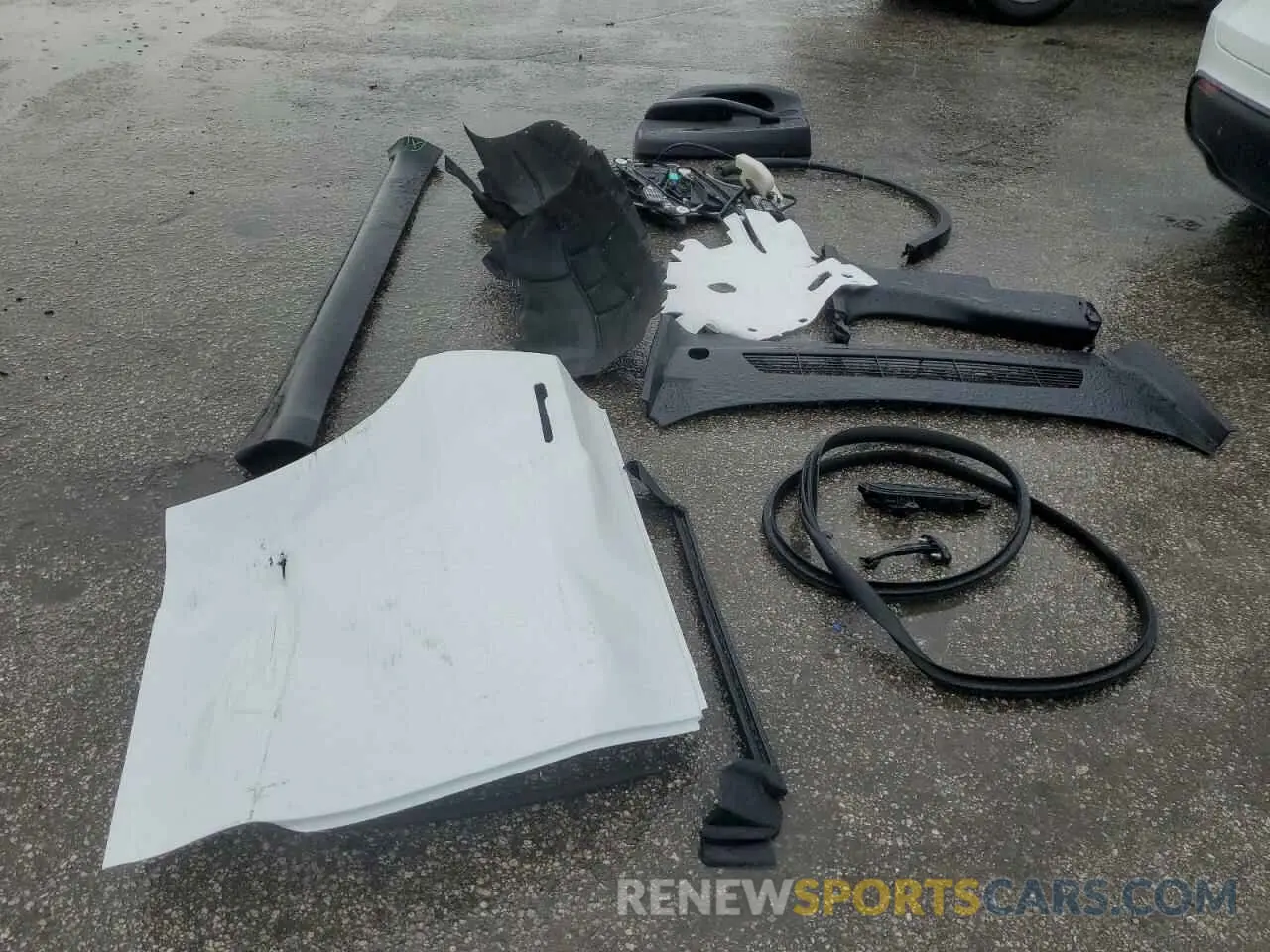 13 Фотография поврежденного автомобиля 7SAYGAEE8PF599740 TESLA MODEL Y 2023