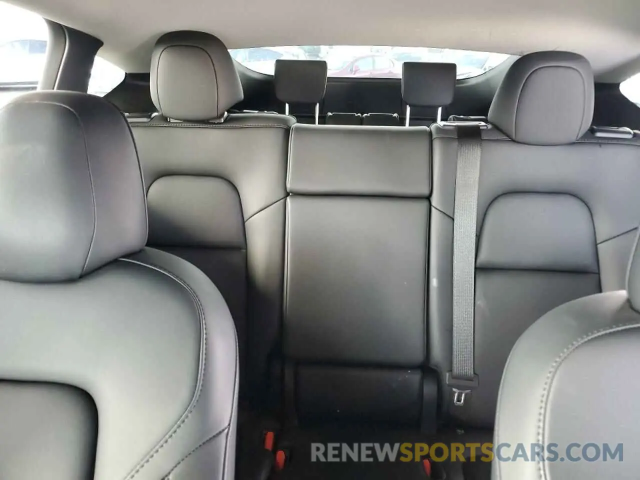 10 Photograph of a damaged car 7SAYGAEE8PF622093 TESLA MODEL Y 2023