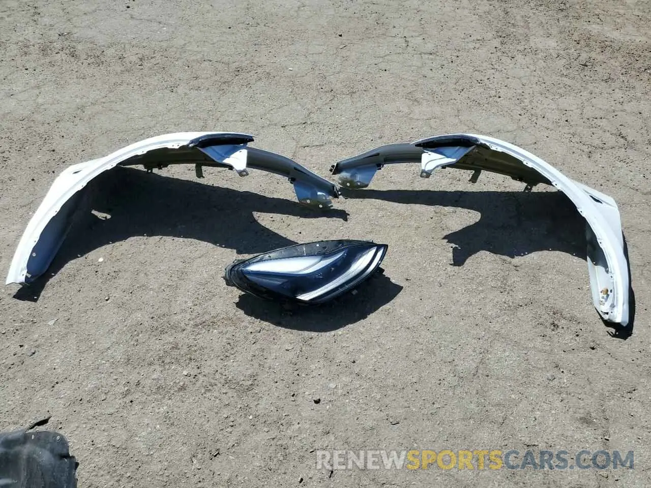 13 Фотография поврежденного автомобиля 7SAYGAEE8PF645129 TESLA MODEL Y 2023