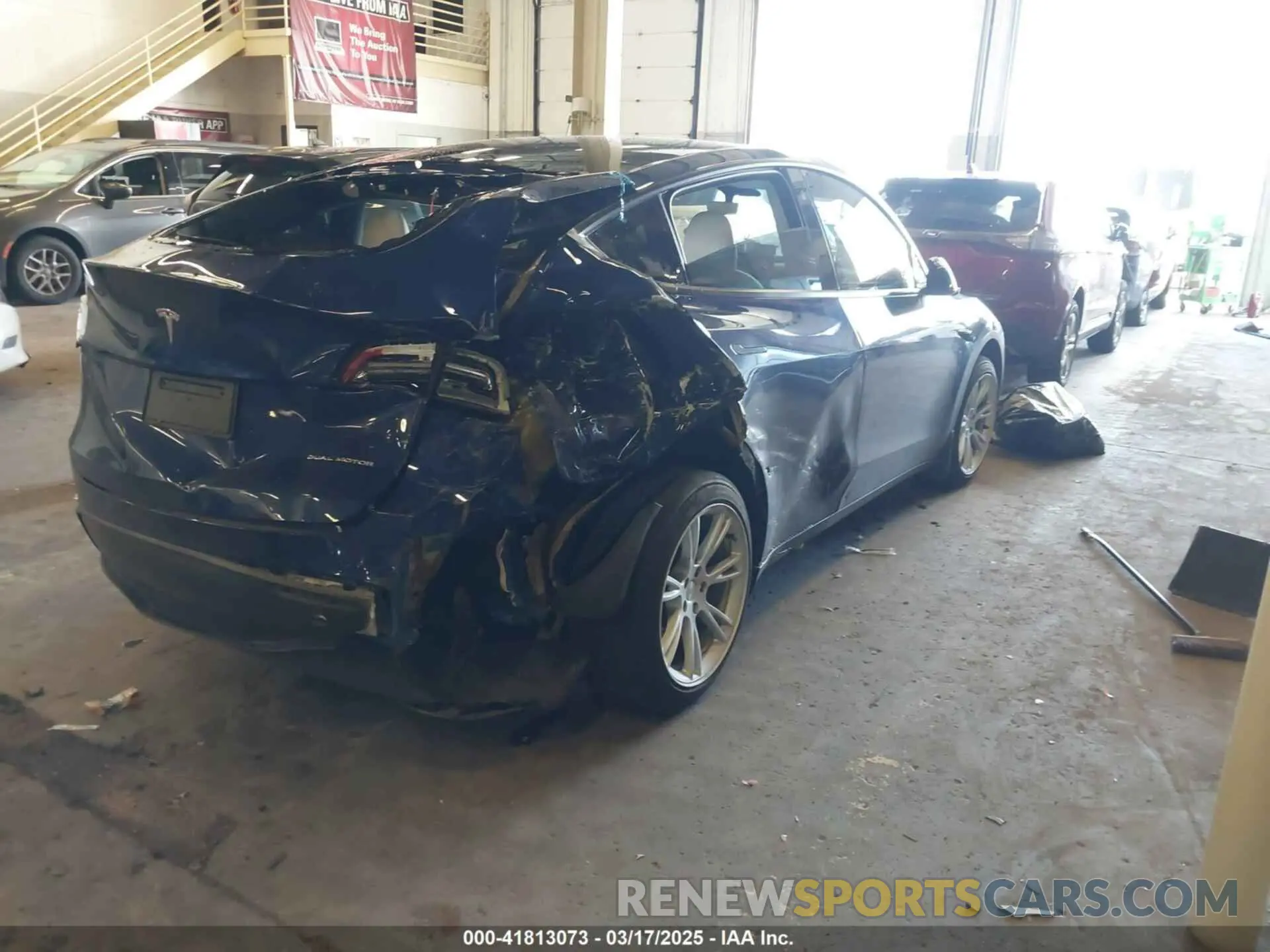 4 Фотография поврежденного автомобиля 7SAYGAEE8PF661220 TESLA MODEL Y 2023