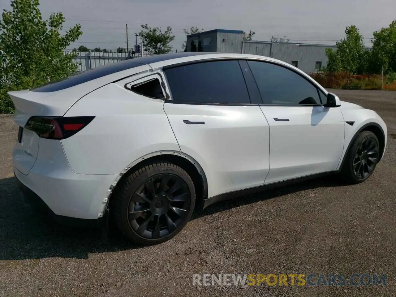 3 Фотография поврежденного автомобиля 7SAYGAEE8PF761897 TESLA MODEL Y 2023