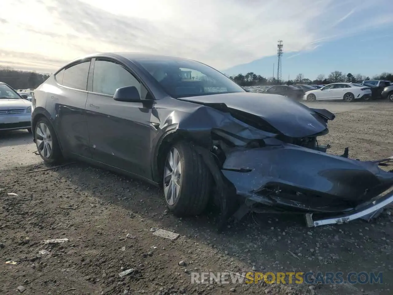 4 Photograph of a damaged car 7SAYGAEE8PF902046 TESLA MODEL Y 2023