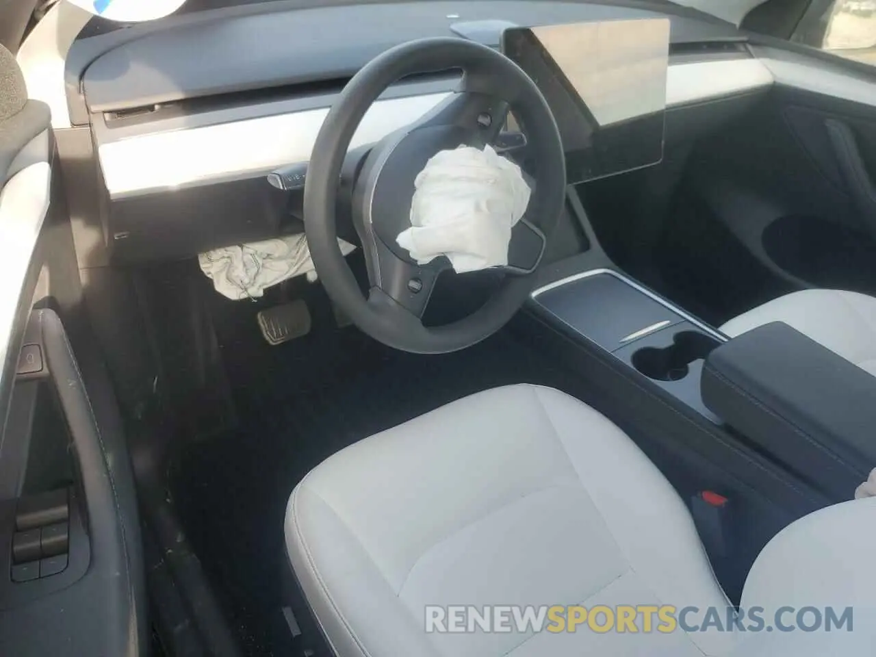 8 Photograph of a damaged car 7SAYGAEE8PF902046 TESLA MODEL Y 2023