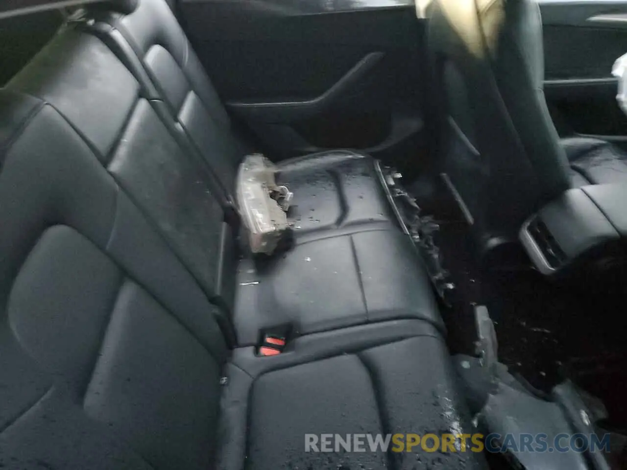 11 Photograph of a damaged car 7SAYGAEE9PF621258 TESLA MODEL Y 2023