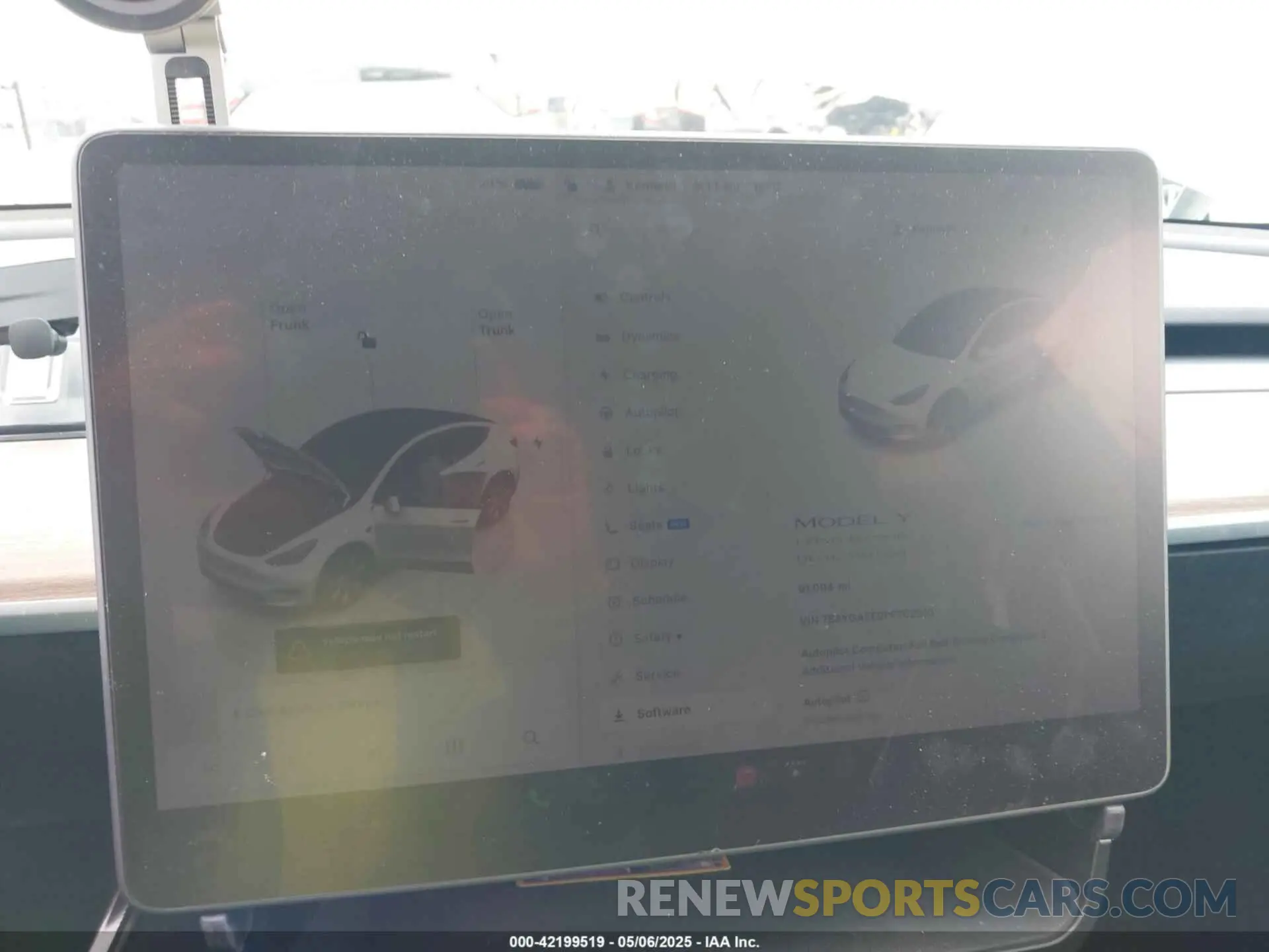 18 Фотография поврежденного автомобиля 7SAYGAEE9PF702910 TESLA MODEL Y 2023
