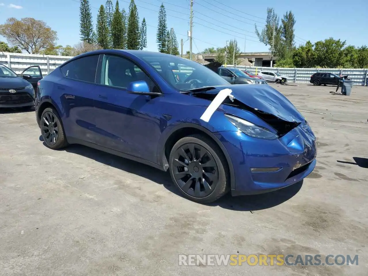 4 Фотография поврежденного автомобиля 7SAYGAEE9PF709792 TESLA MODEL Y 2023