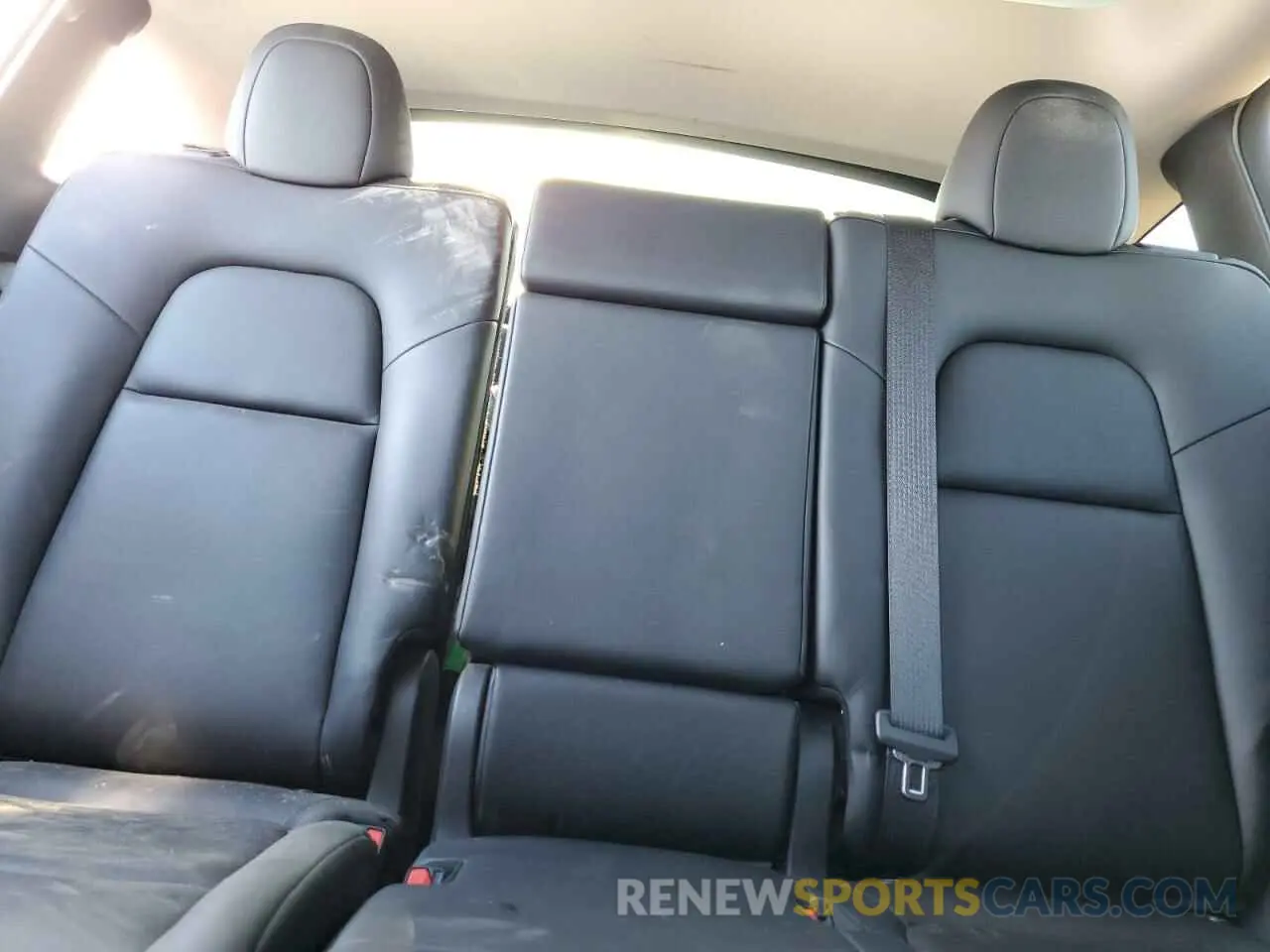 10 Photograph of a damaged car 7SAYGAEE9PF873950 TESLA MODEL Y 2023