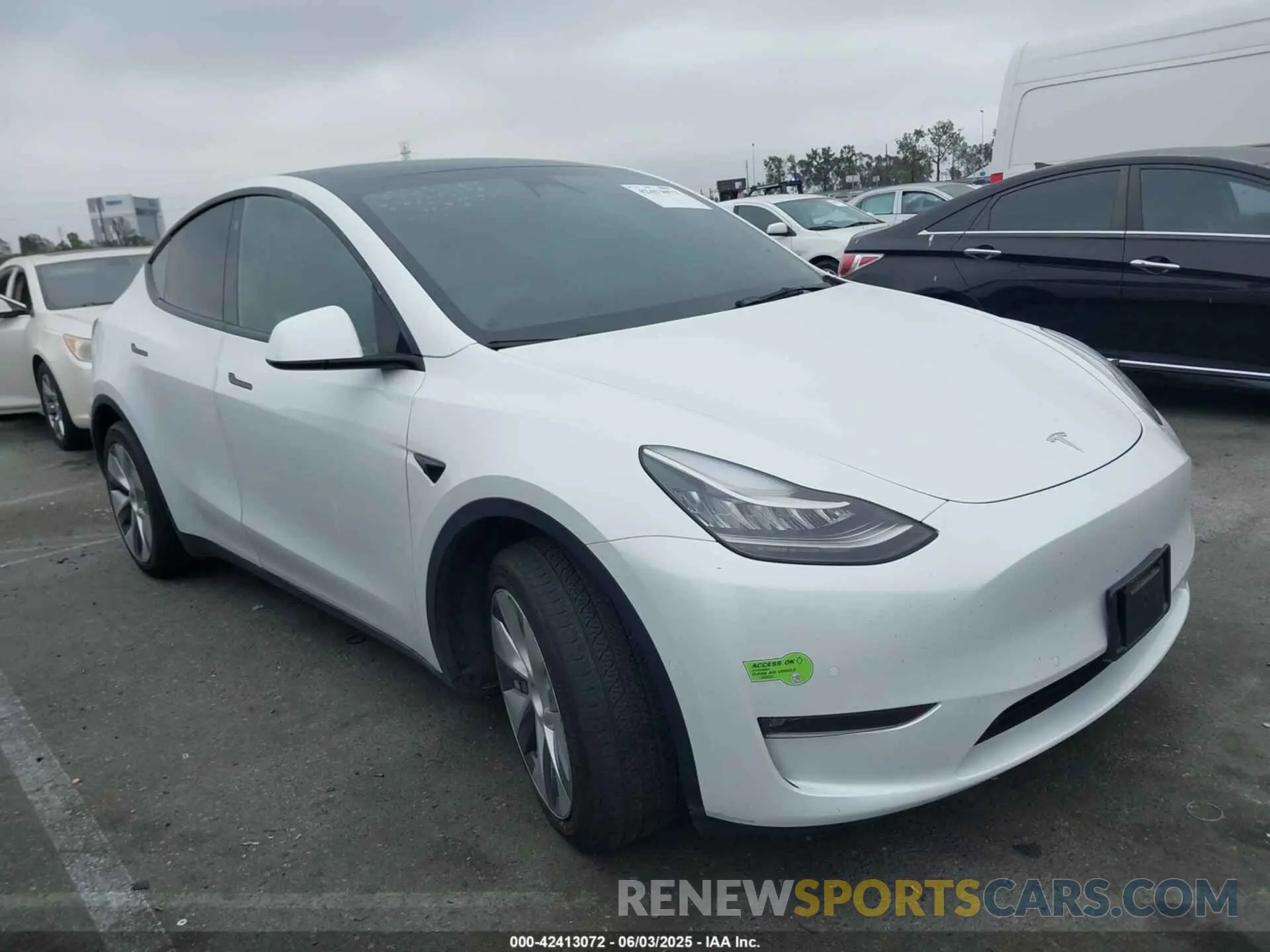 1 Photograph of a damaged car 7SAYGAEEXPF582955 TESLA MODEL Y 2023