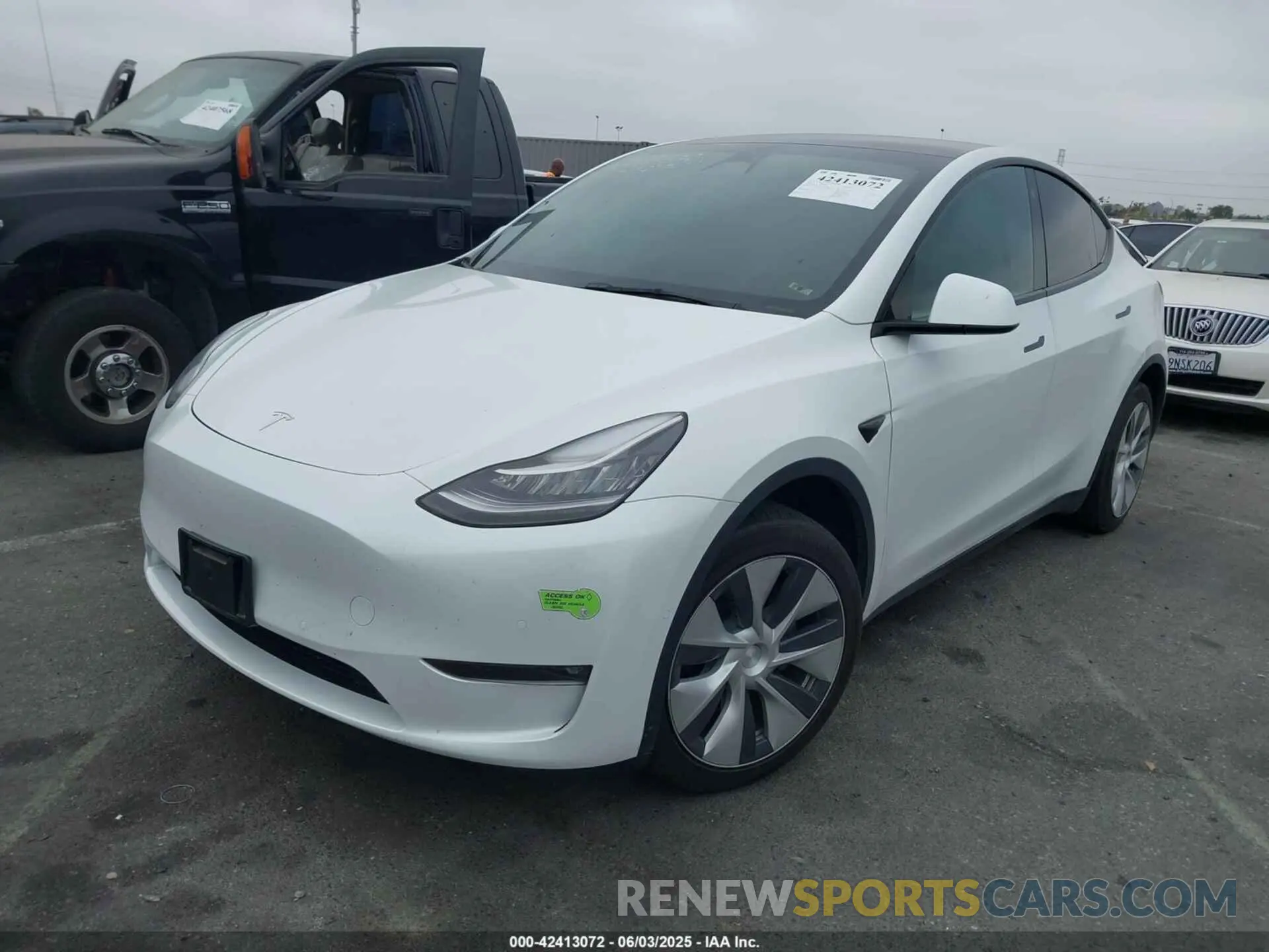 2 Photograph of a damaged car 7SAYGAEEXPF582955 TESLA MODEL Y 2023