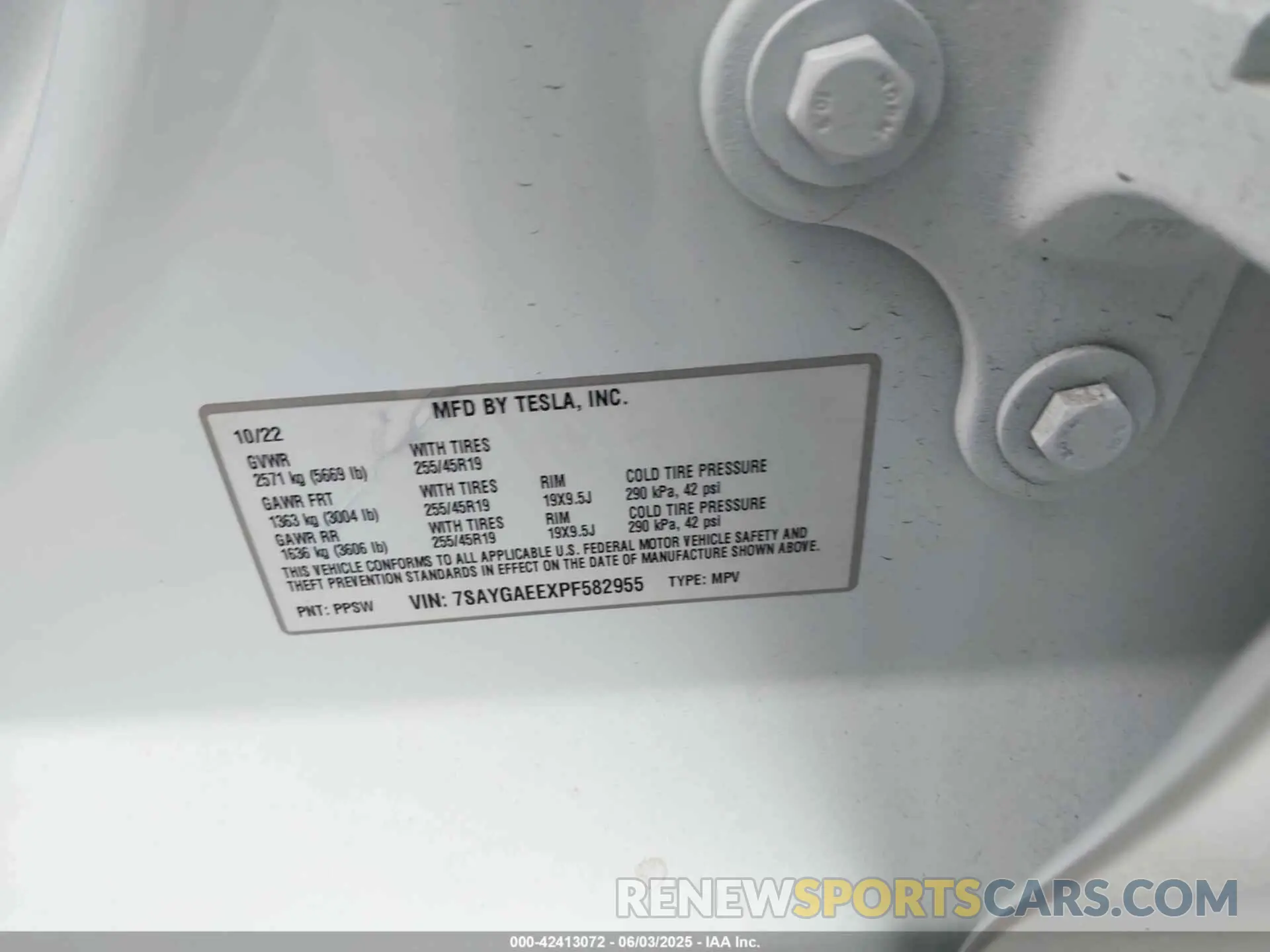 9 Photograph of a damaged car 7SAYGAEEXPF582955 TESLA MODEL Y 2023