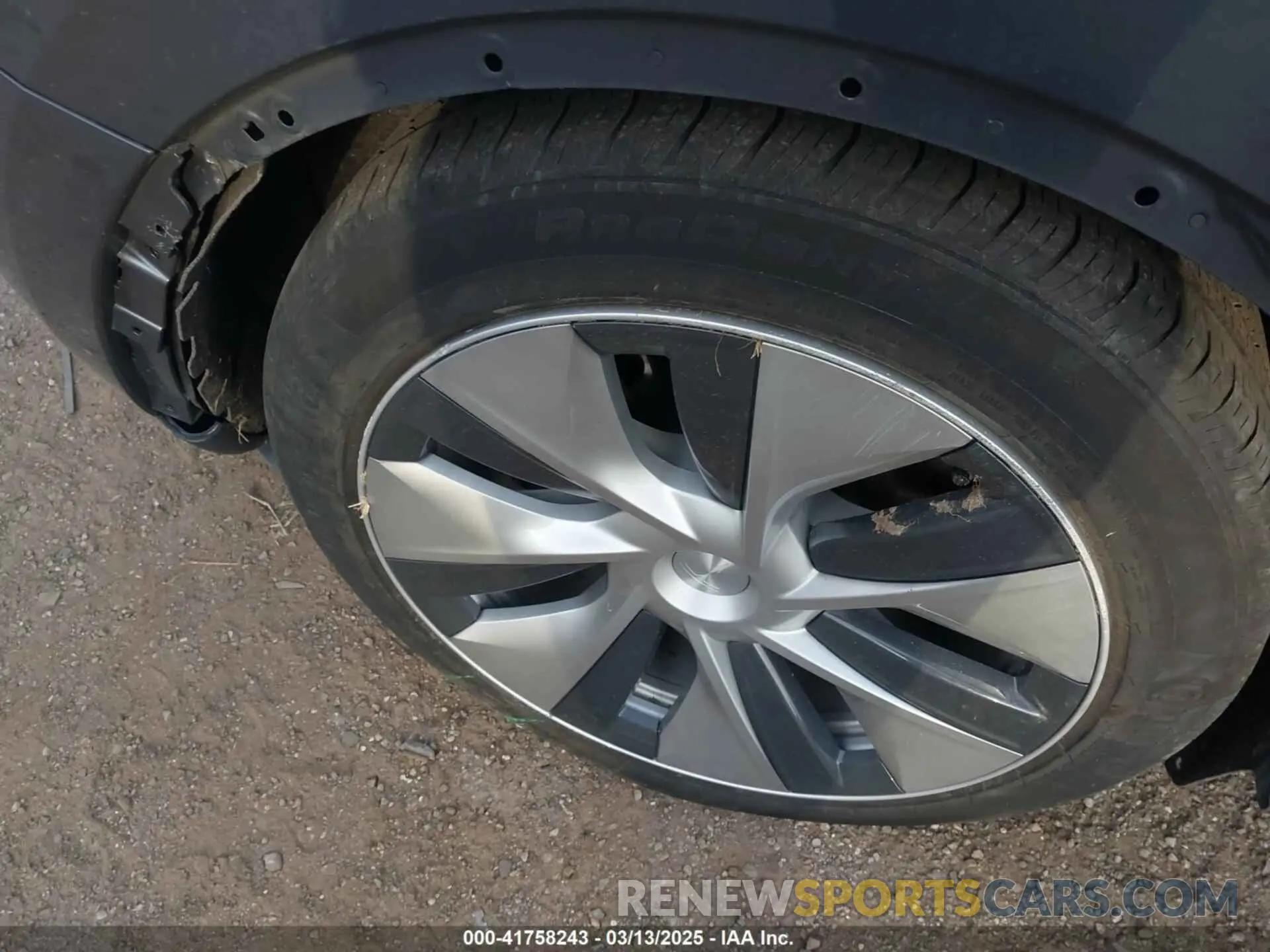 12 Photograph of a damaged car 7SAYGAEEXPF612231 TESLA MODEL Y 2023