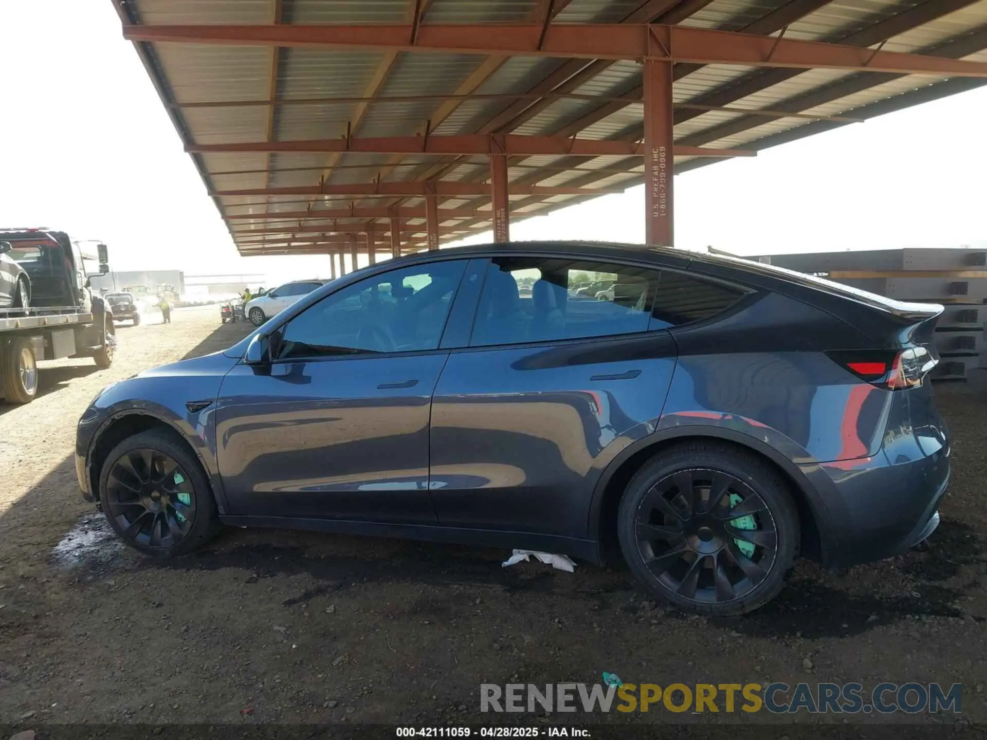 14 Photograph of a damaged car 7SAYGAEEXPF618174 TESLA MODEL Y 2023