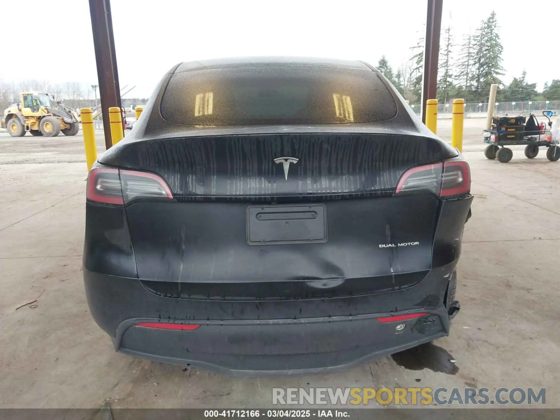 16 Photograph of a damaged car 7SAYGAEEXPF707503 TESLA MODEL Y 2023
