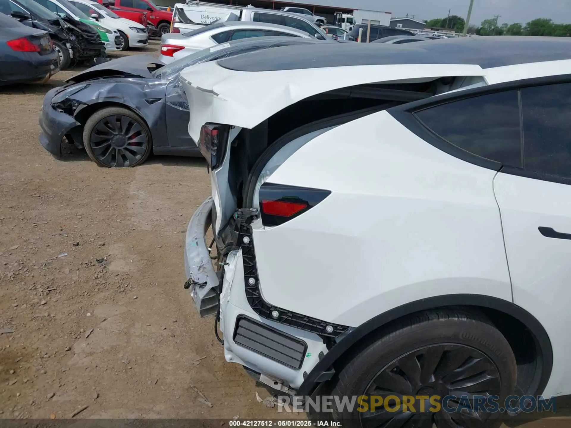 23 Photograph of a damaged car 7SAYGAEEXPF776370 TESLA MODEL Y 2023