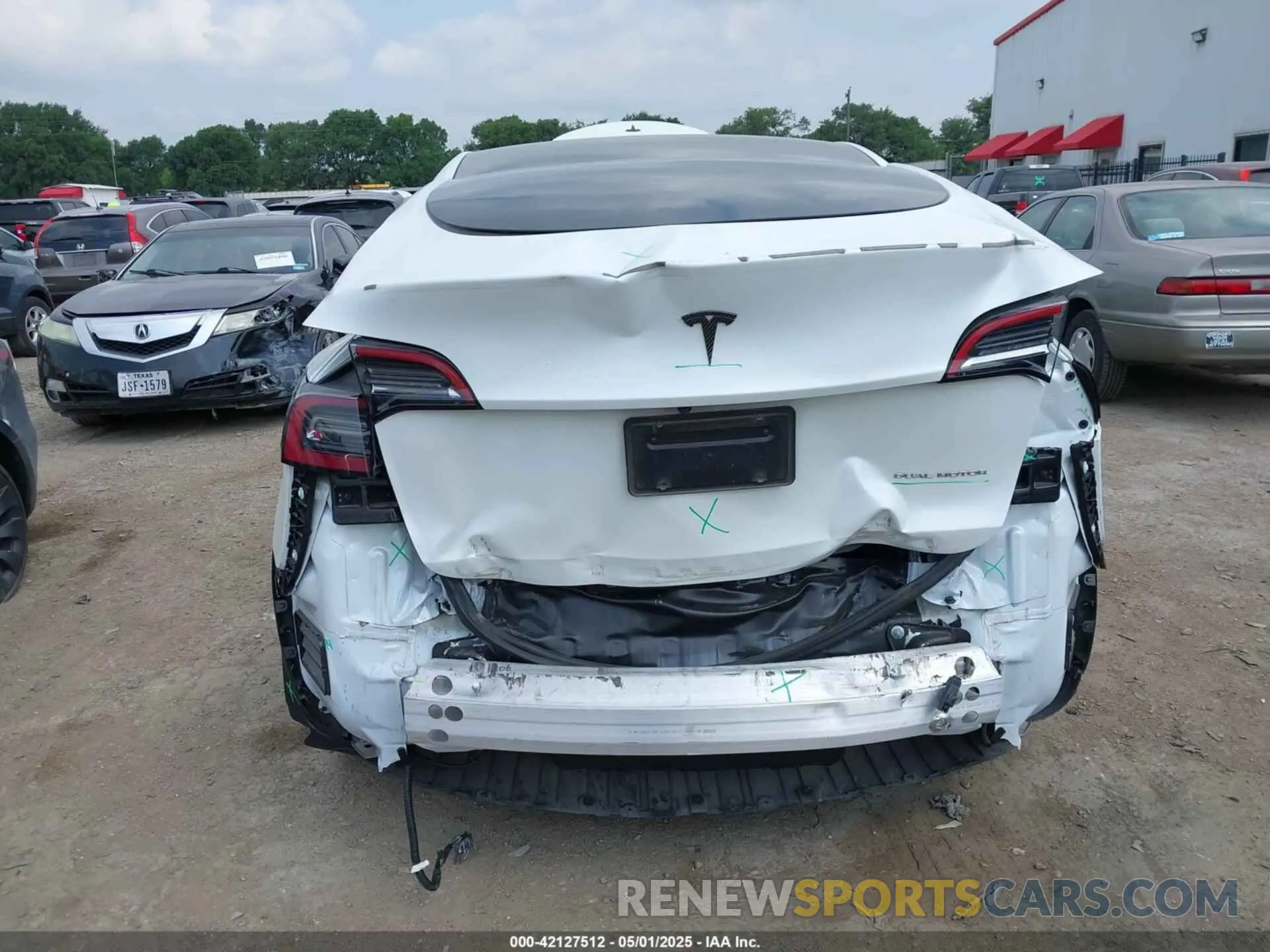 6 Photograph of a damaged car 7SAYGAEEXPF776370 TESLA MODEL Y 2023