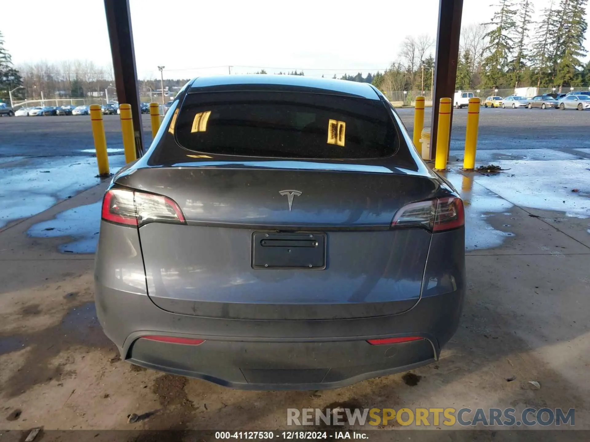 16 Фотография поврежденного автомобиля 7SAYGDED0PF963061 TESLA MODEL Y 2023