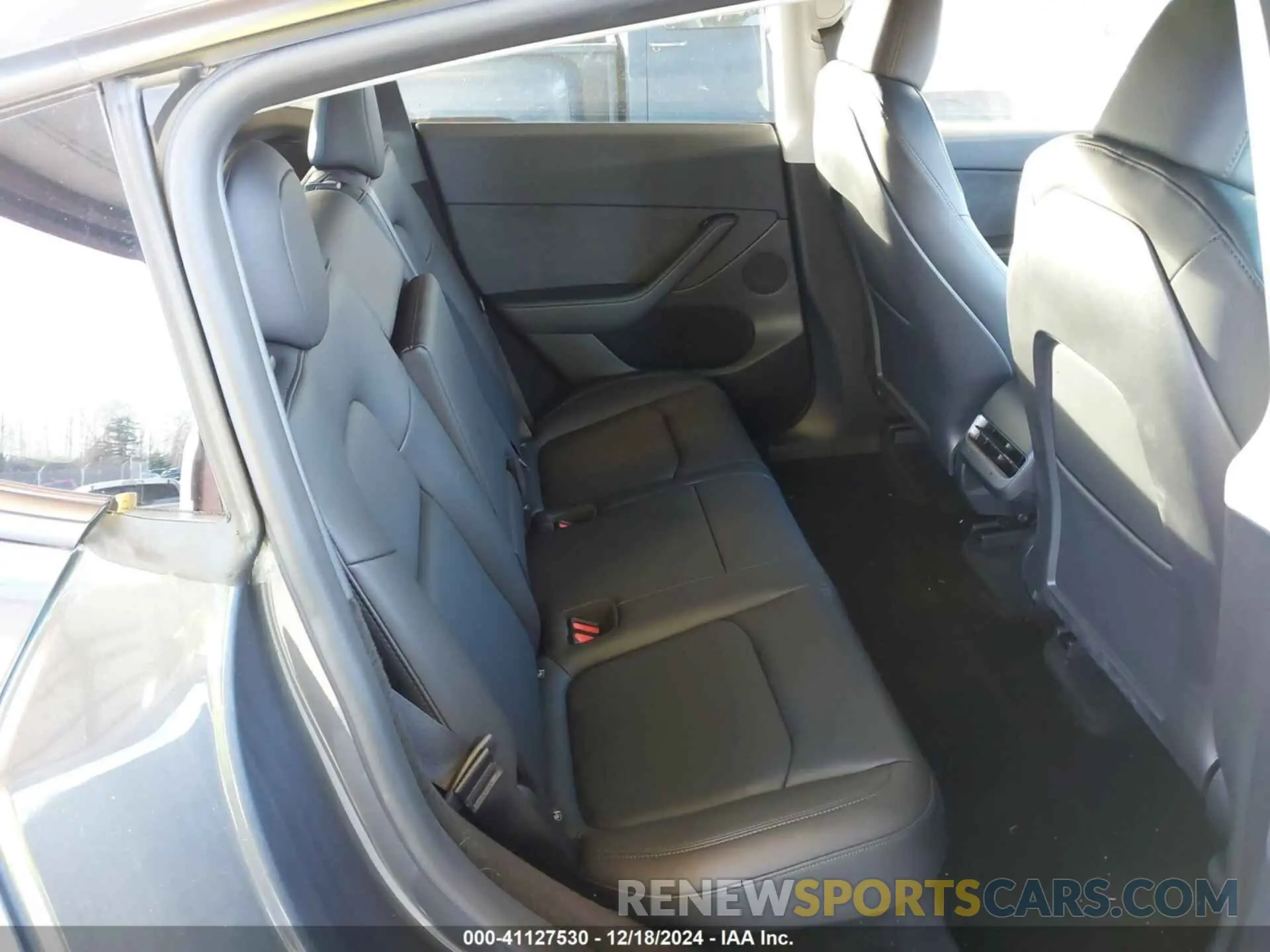 8 Фотография поврежденного автомобиля 7SAYGDED0PF963061 TESLA MODEL Y 2023