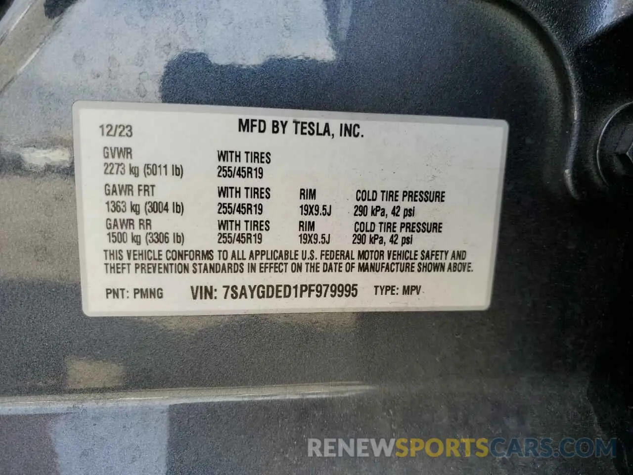 16 Photograph of a damaged car 7SAYGDED1PF979995 TESLA MODEL Y 2023