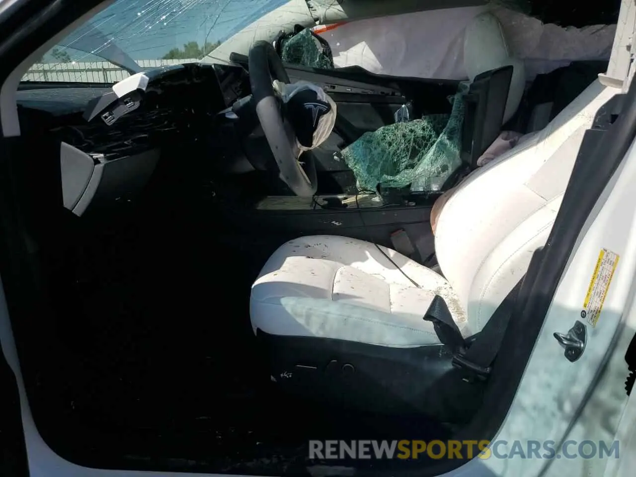 7 Photograph of a damaged car 7SAYGDED2PF916436 TESLA MODEL Y 2023