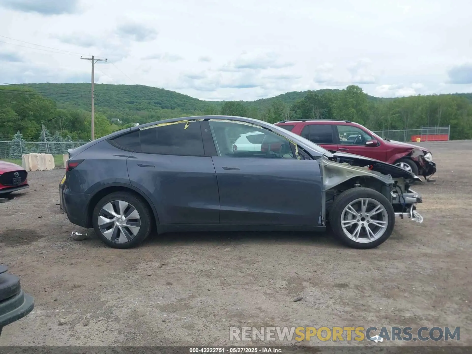14 Фотография поврежденного автомобиля 7SAYGDED2PF935181 TESLA MODEL Y 2023