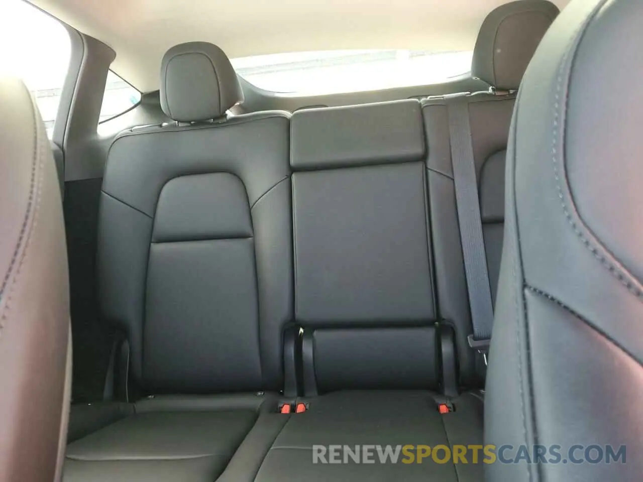 10 Фотография поврежденного автомобиля 7SAYGDED2PF946021 TESLA MODEL Y 2023