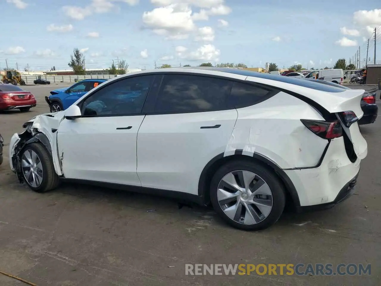 2 Фотография поврежденного автомобиля 7SAYGDED2PF946021 TESLA MODEL Y 2023