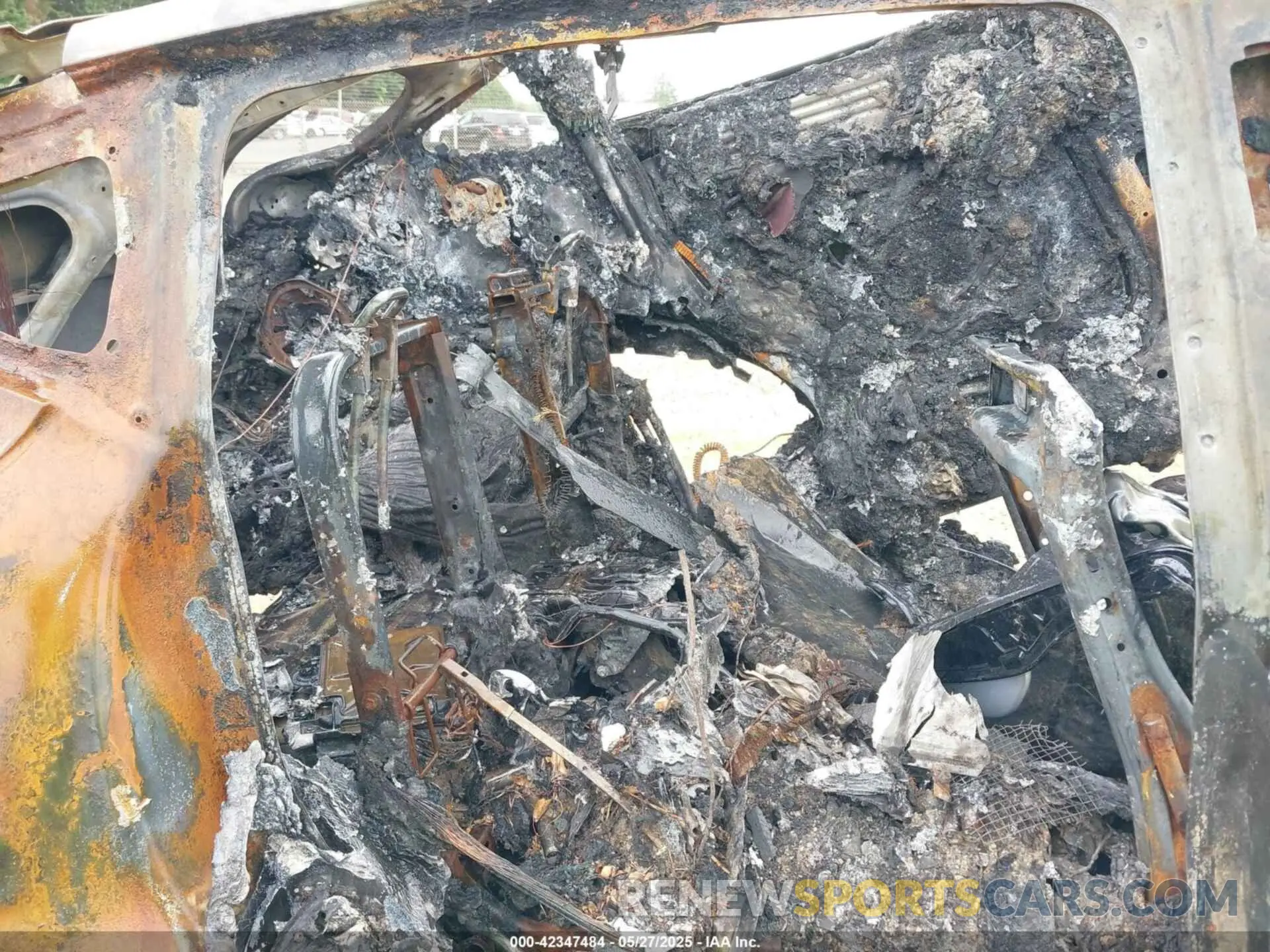 7 Photograph of a damaged car 7SAYGDED2PF946309 TESLA MODEL Y 2023