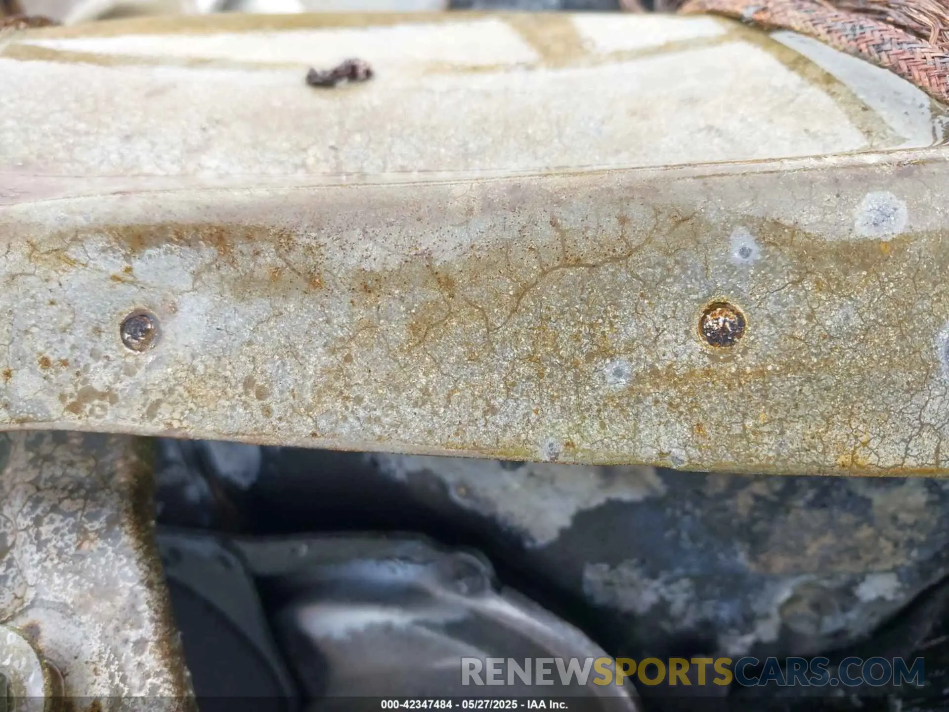 8 Photograph of a damaged car 7SAYGDED2PF946309 TESLA MODEL Y 2023