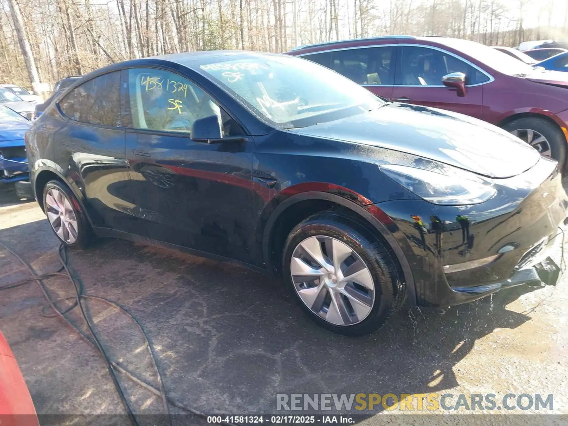 1 Photograph of a damaged car 7SAYGDED3PF931172 TESLA MODEL Y 2023