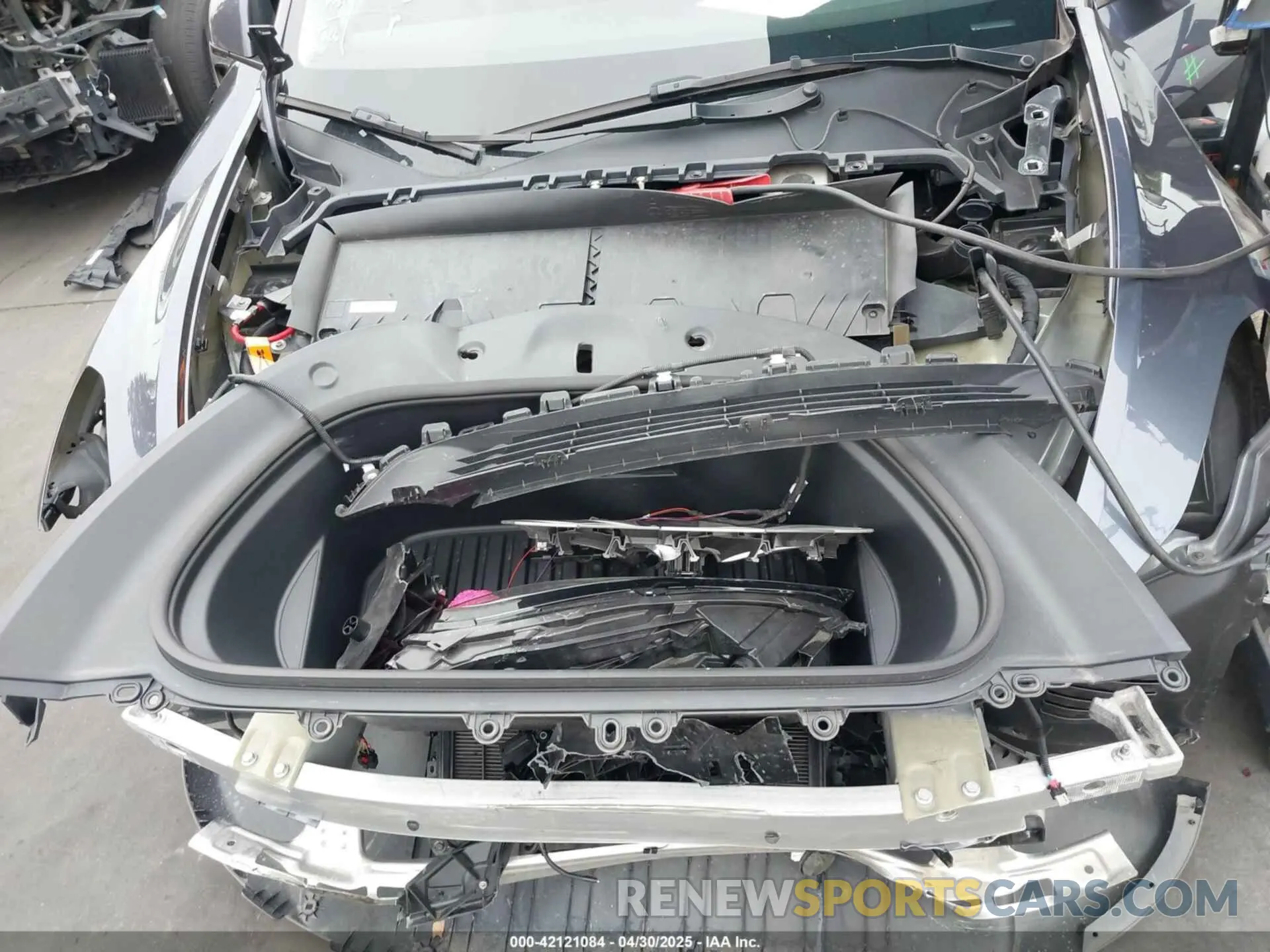 10 Photograph of a damaged car 7SAYGDED3PF962583 TESLA MODEL Y 2023