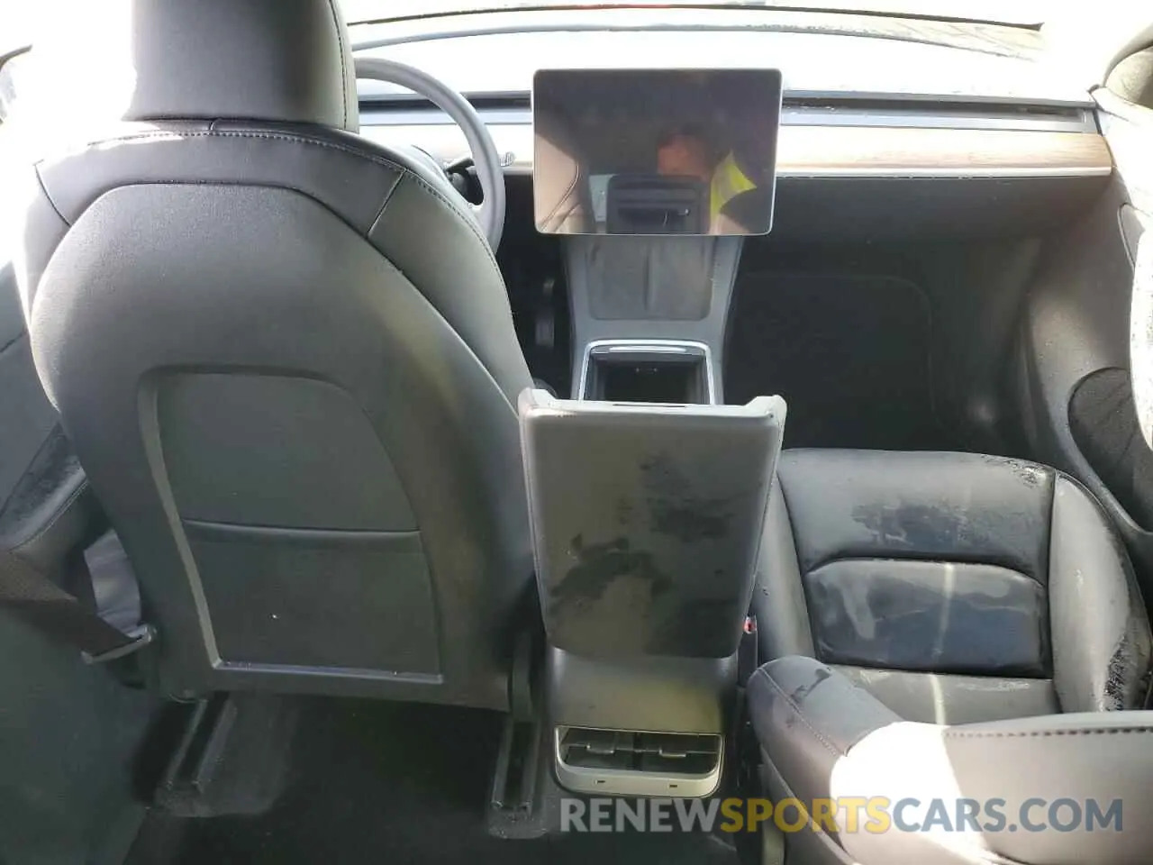 8 Photograph of a damaged car 7SAYGDED4PF949129 TESLA MODEL Y 2023