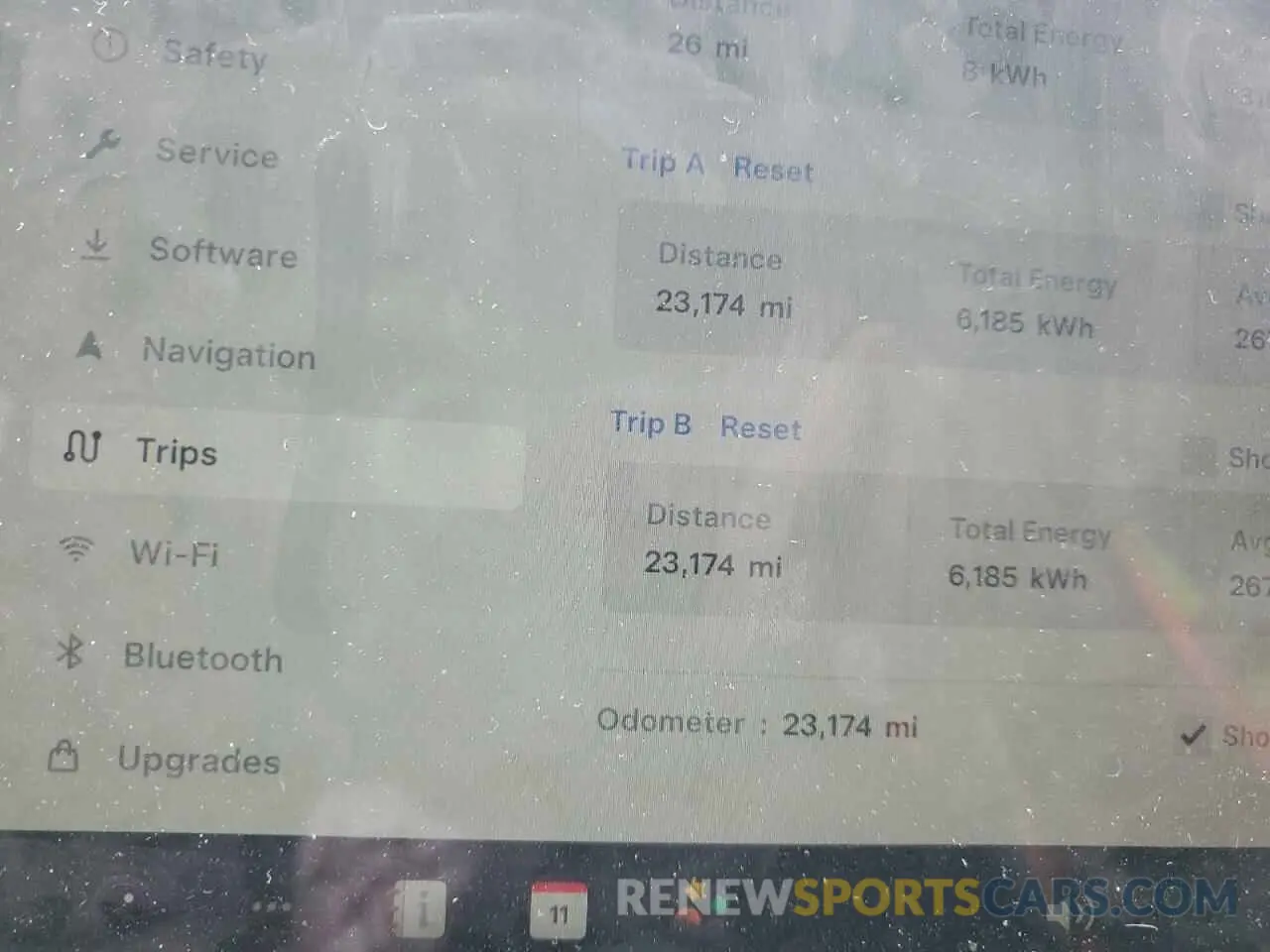 9 Photograph of a damaged car 7SAYGDED5PF933554 TESLA MODEL Y 2023