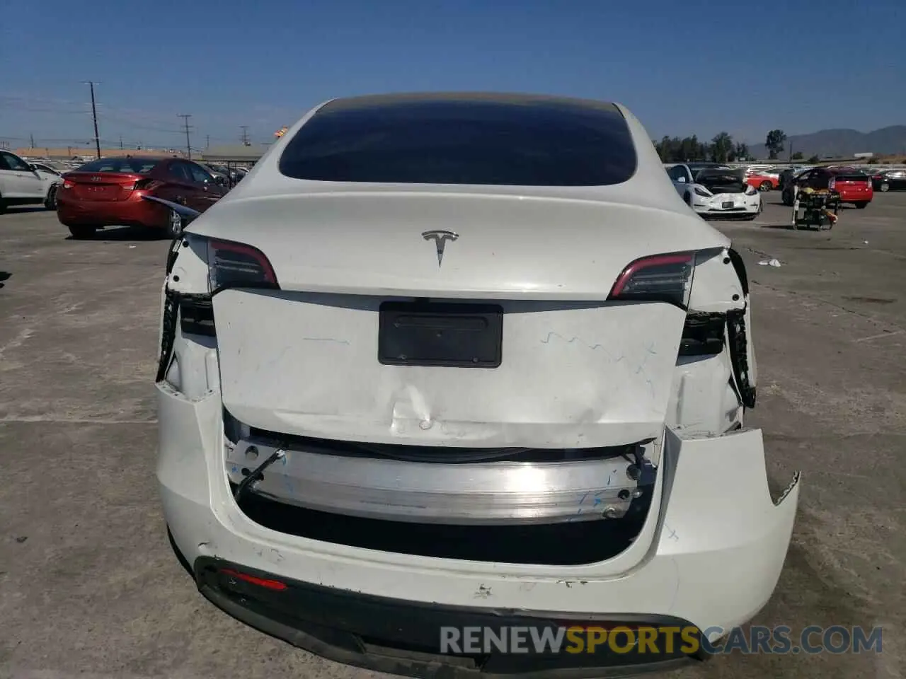 6 Фотография поврежденного автомобиля 7SAYGDED5PF967008 TESLA MODEL Y 2023