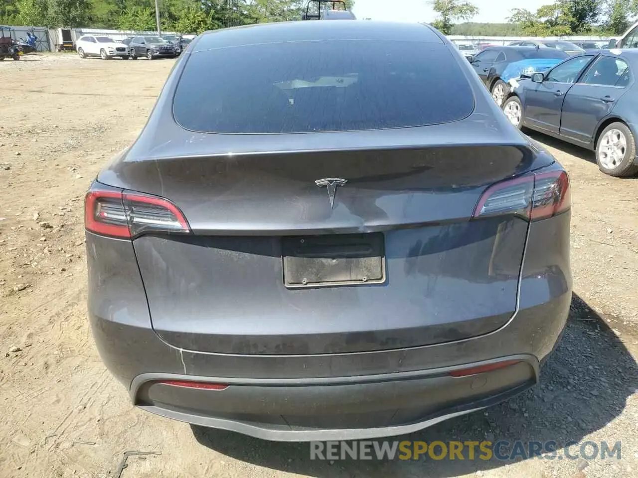 6 Photograph of a damaged car 7SAYGDED6PF930615 TESLA MODEL Y 2023