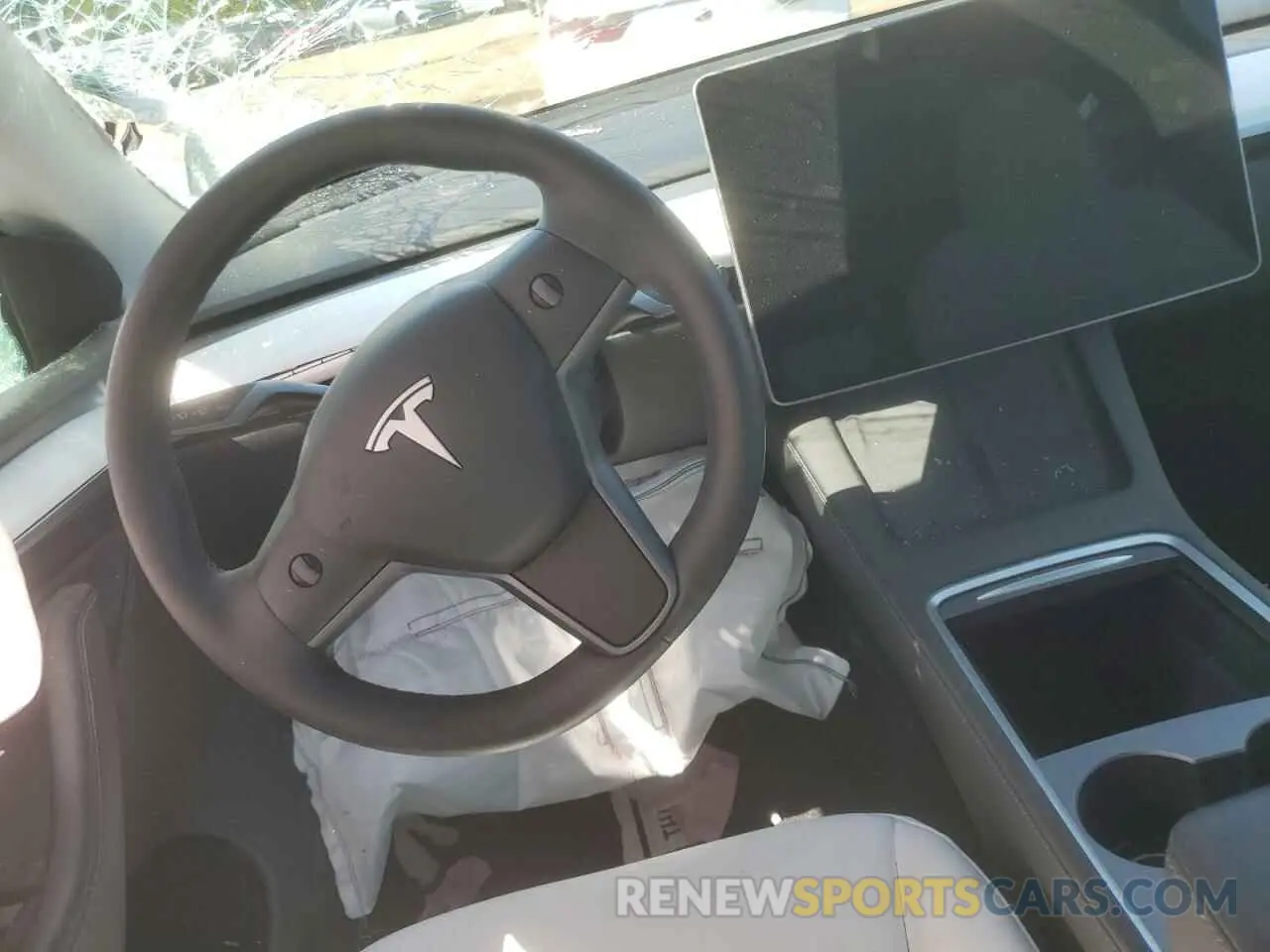 8 Photograph of a damaged car 7SAYGDED6PF930615 TESLA MODEL Y 2023