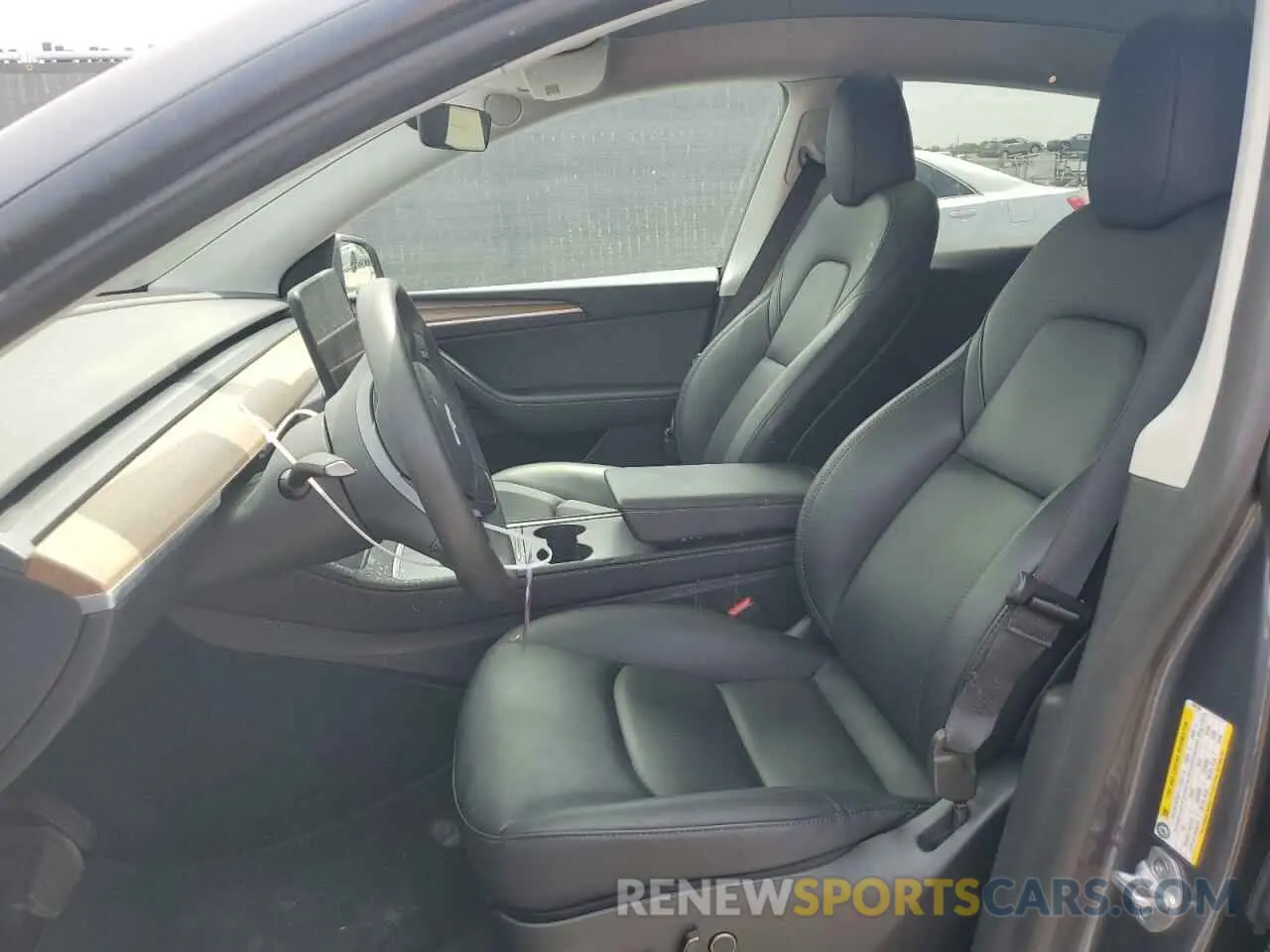 7 Photograph of a damaged car 7SAYGDED6PF950198 TESLA MODEL Y 2023