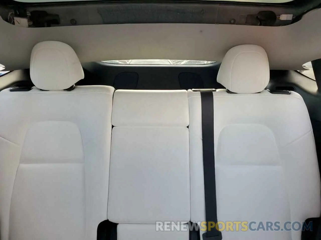 10 Photograph of a damaged car 7SAYGDED7PF967141 TESLA MODEL Y 2023