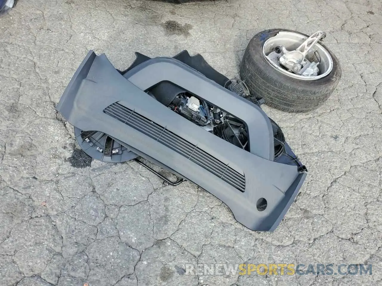 13 Photograph of a damaged car 7SAYGDED7PF967141 TESLA MODEL Y 2023