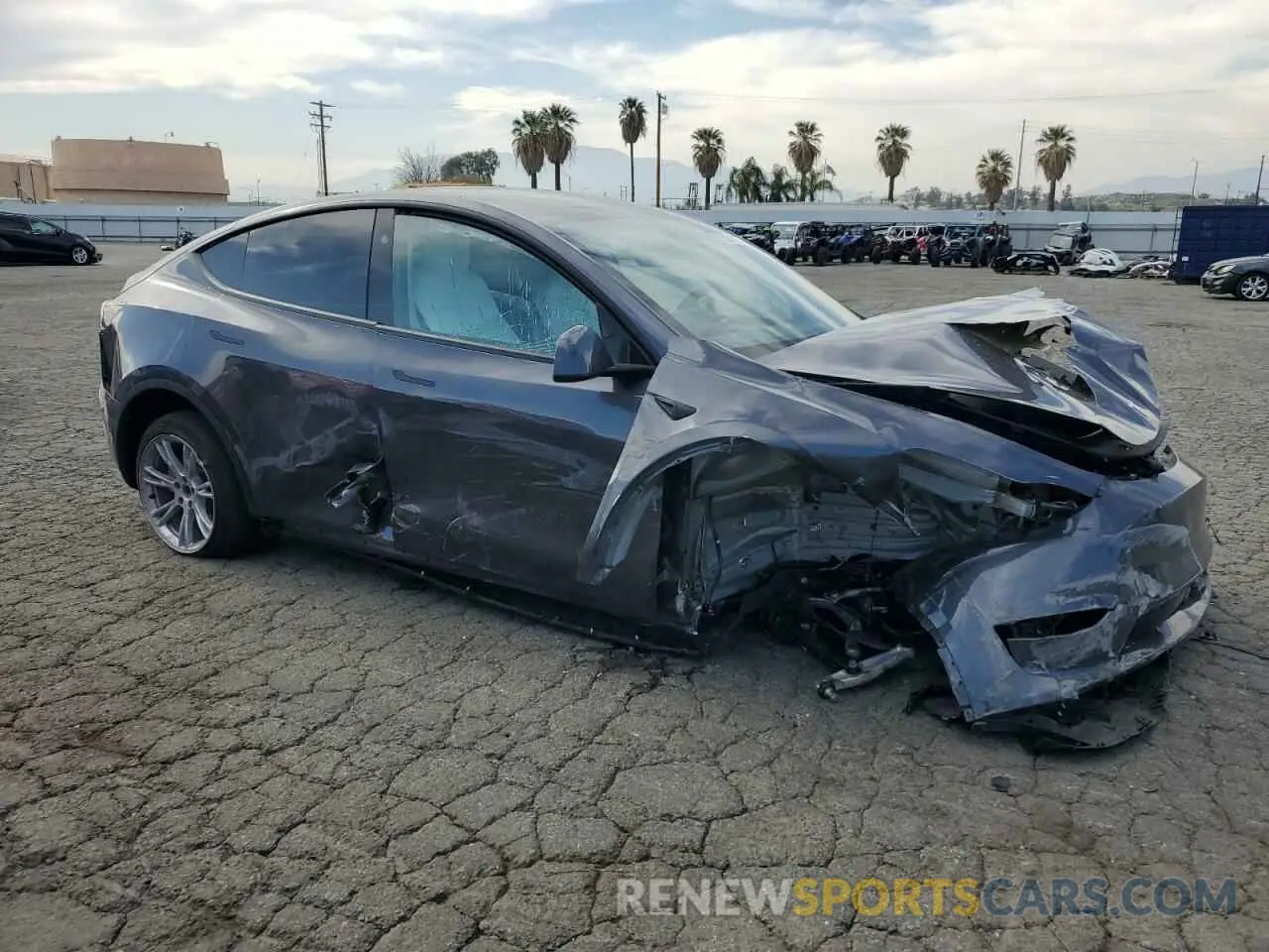 4 Photograph of a damaged car 7SAYGDED7PF967141 TESLA MODEL Y 2023